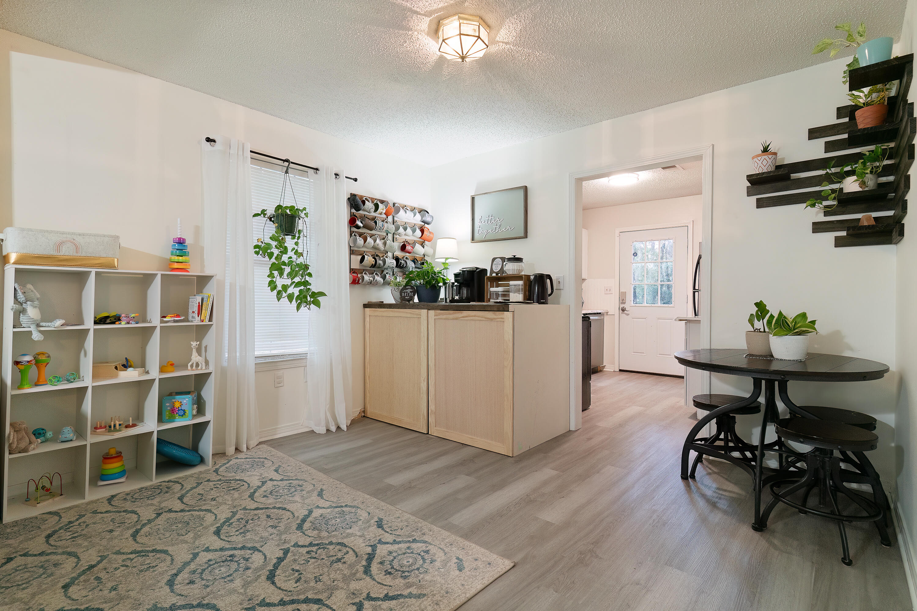 MORRIS ADDN TO CRESTVIEW - Residential