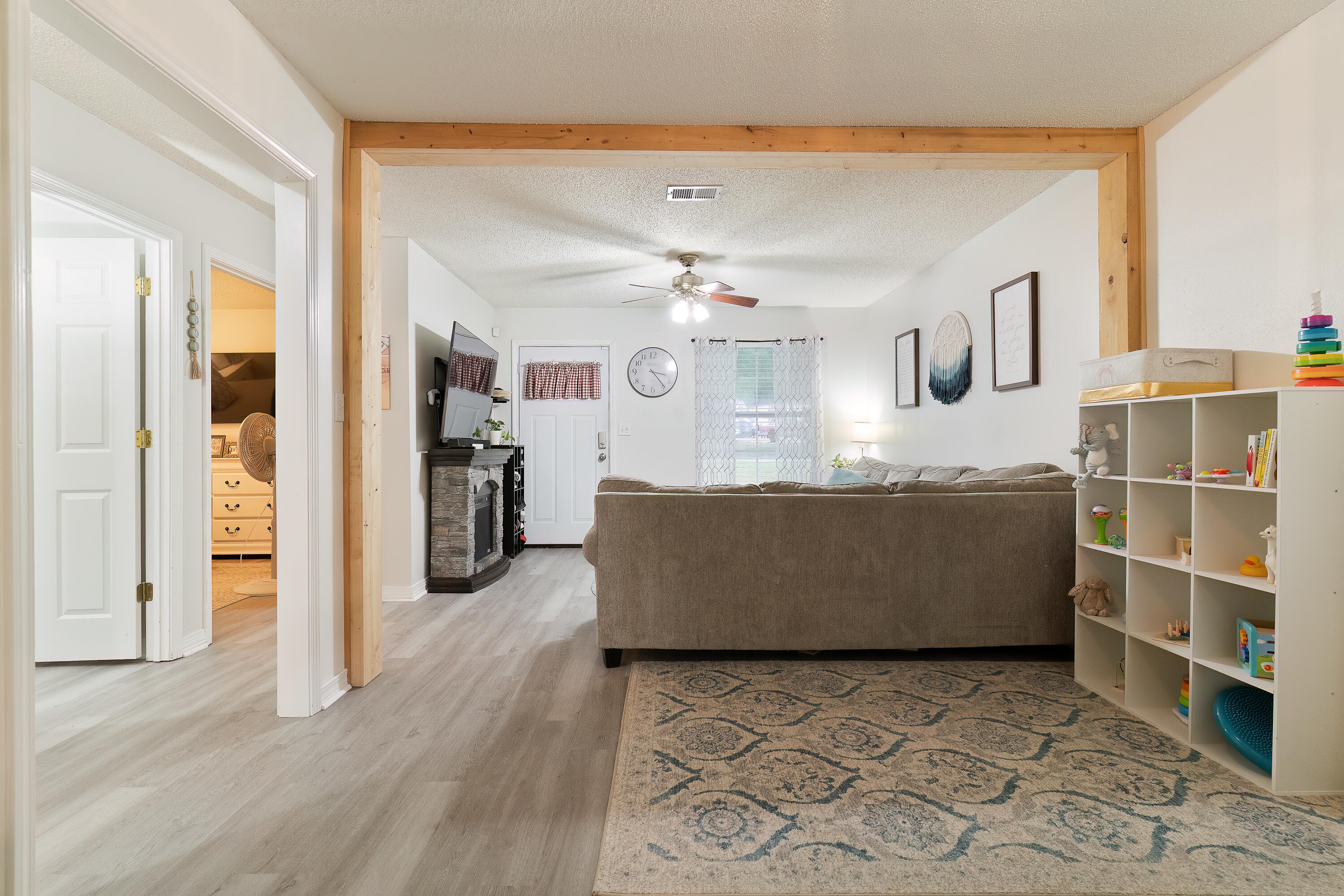 MORRIS ADDN TO CRESTVIEW - Residential