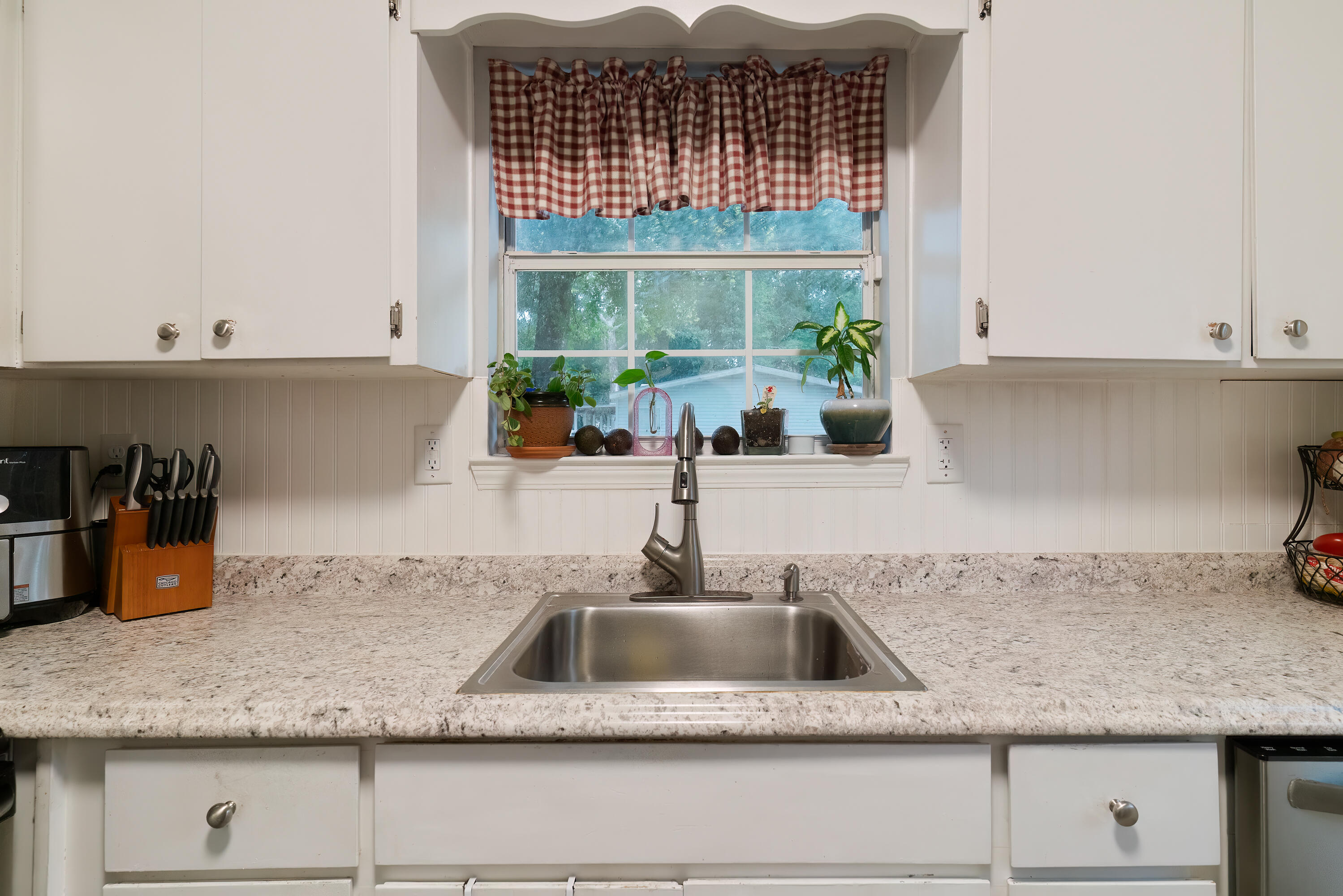 MORRIS ADDN TO CRESTVIEW - Residential