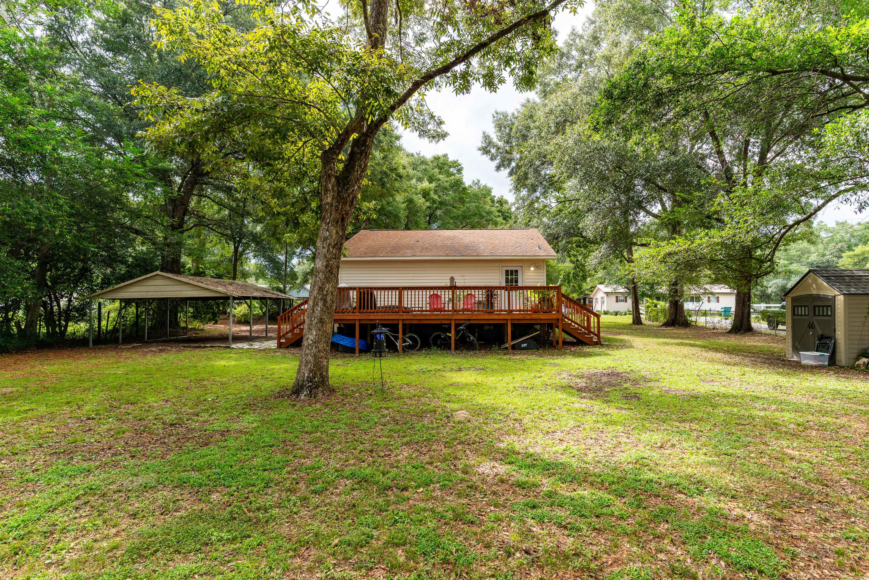 MORRIS ADDN TO CRESTVIEW - Residential