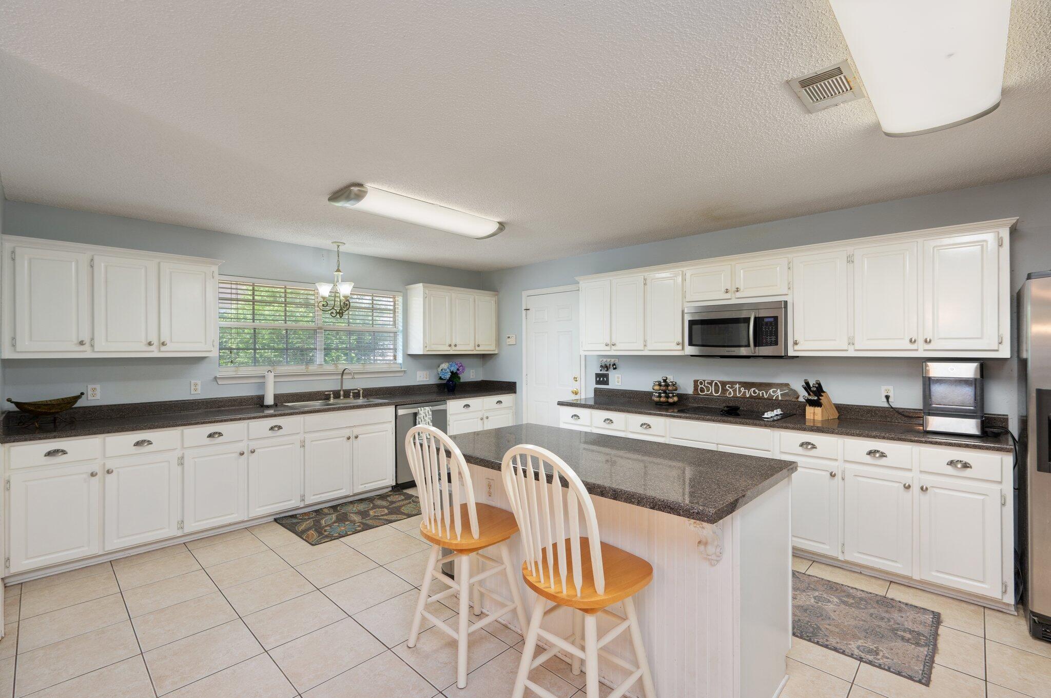 RIVERCHASE S/D PH 3 - Residential