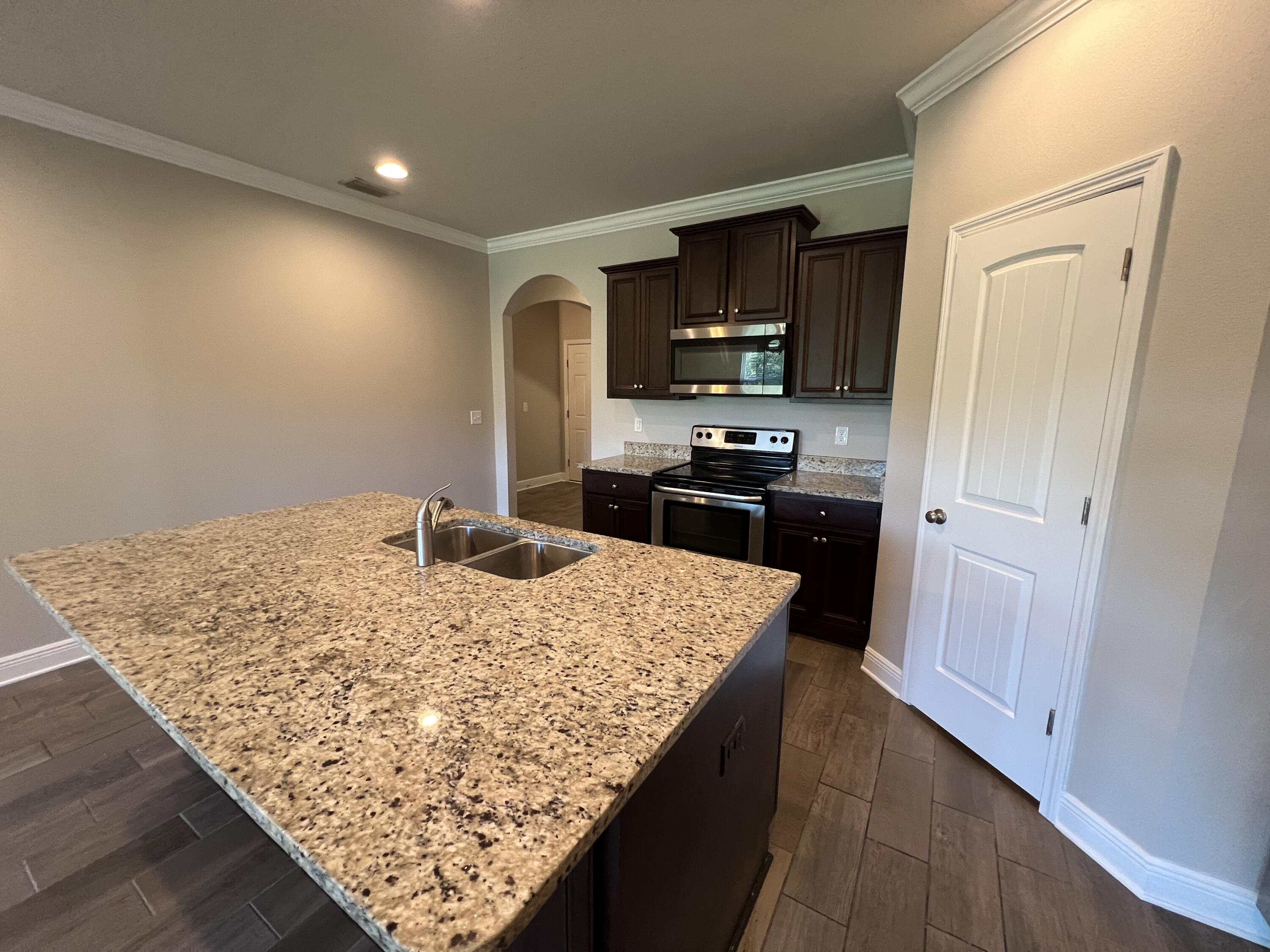 HAMMOCK BAY - Residential Lease