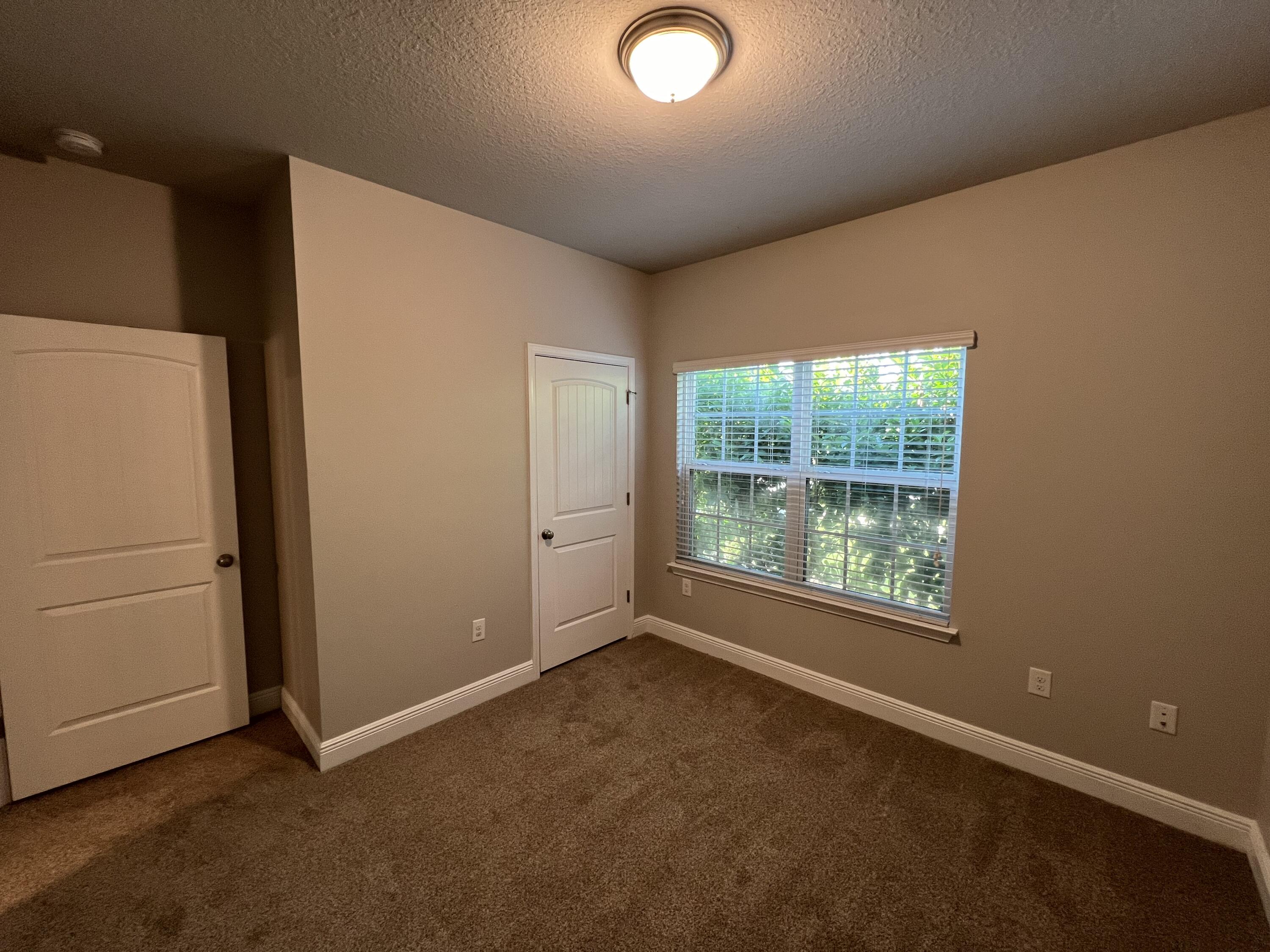 HAMMOCK BAY - Residential Lease