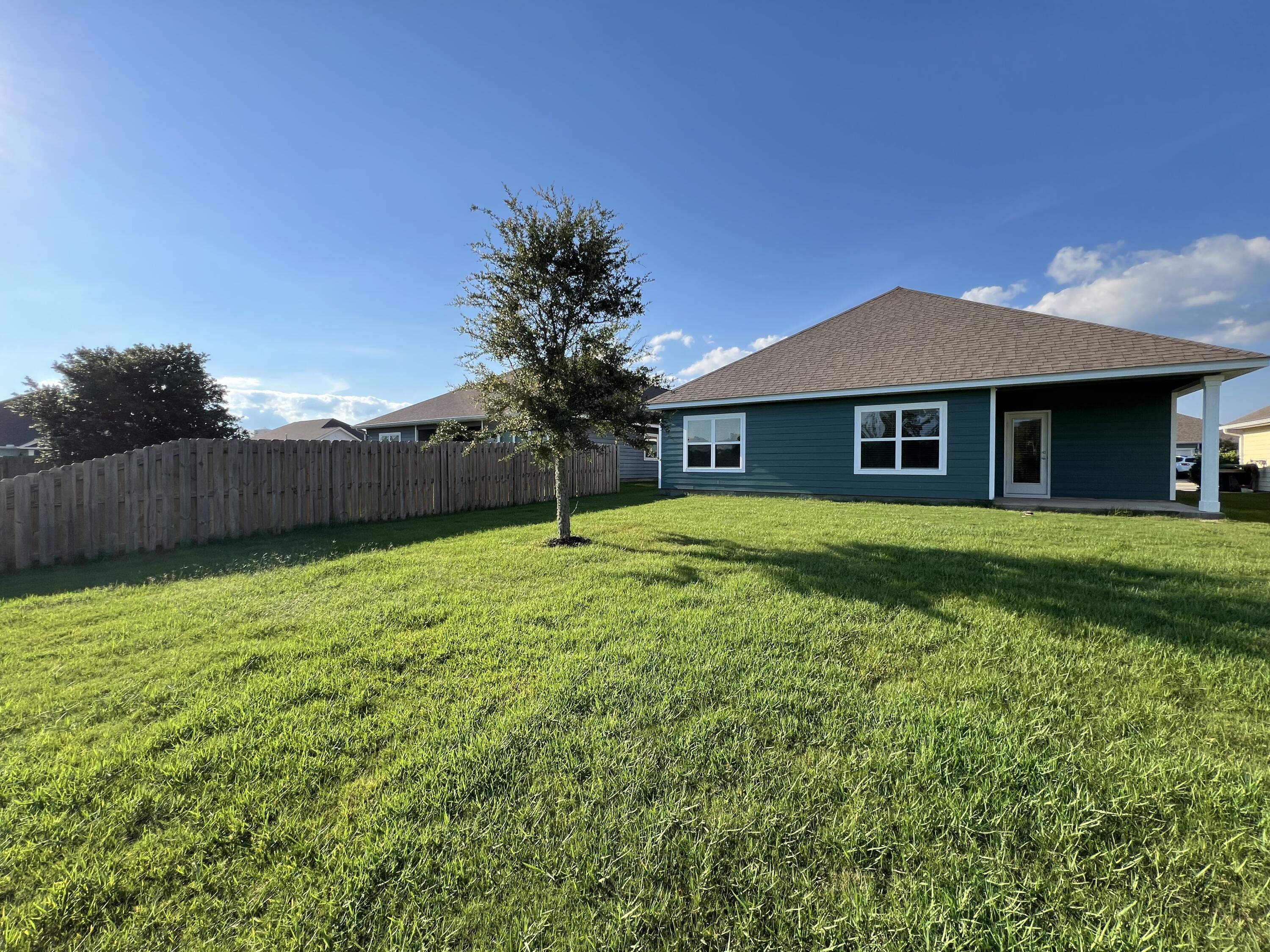 HAMMOCK BAY - Residential Lease