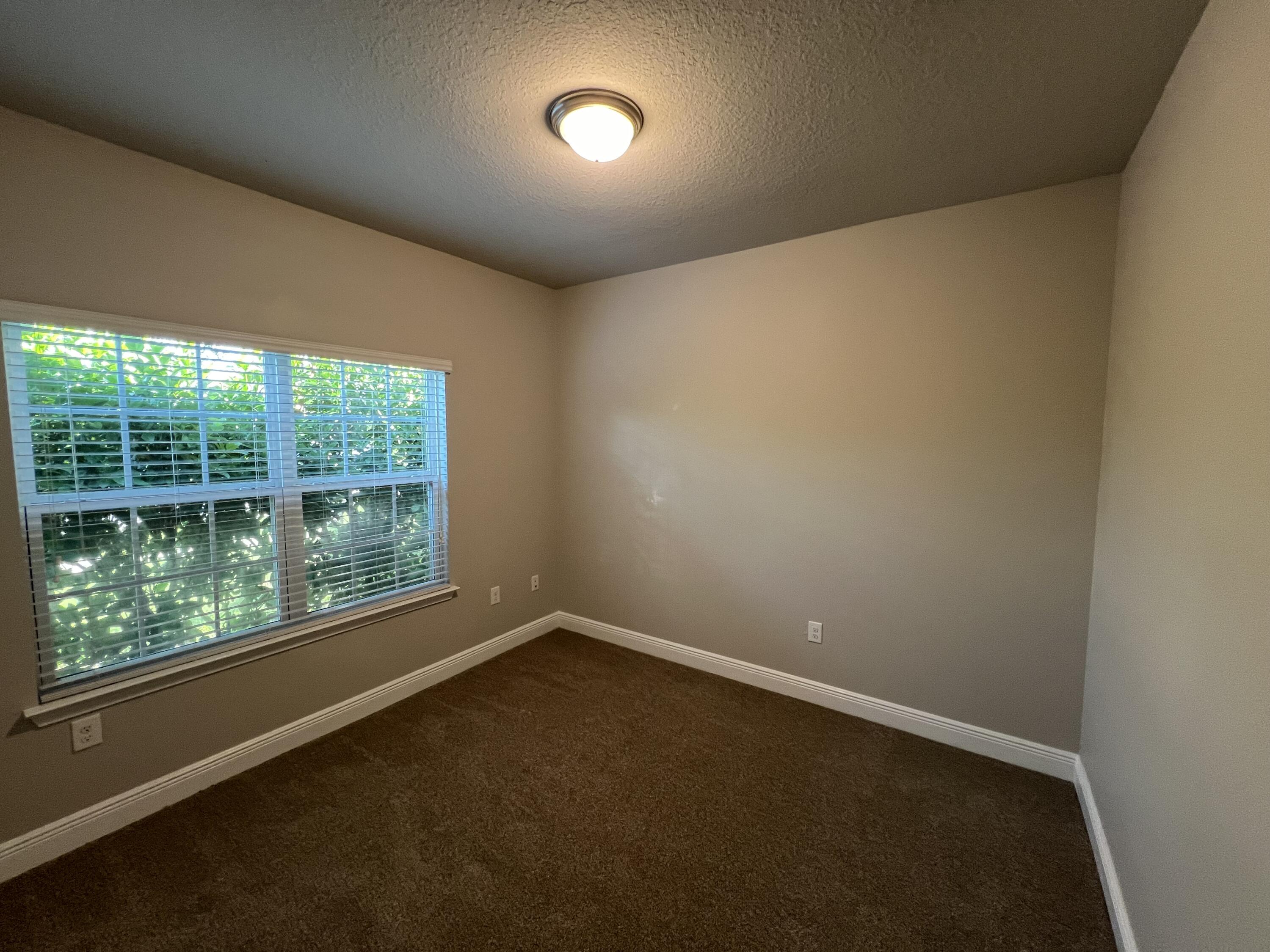 HAMMOCK BAY - Residential Lease