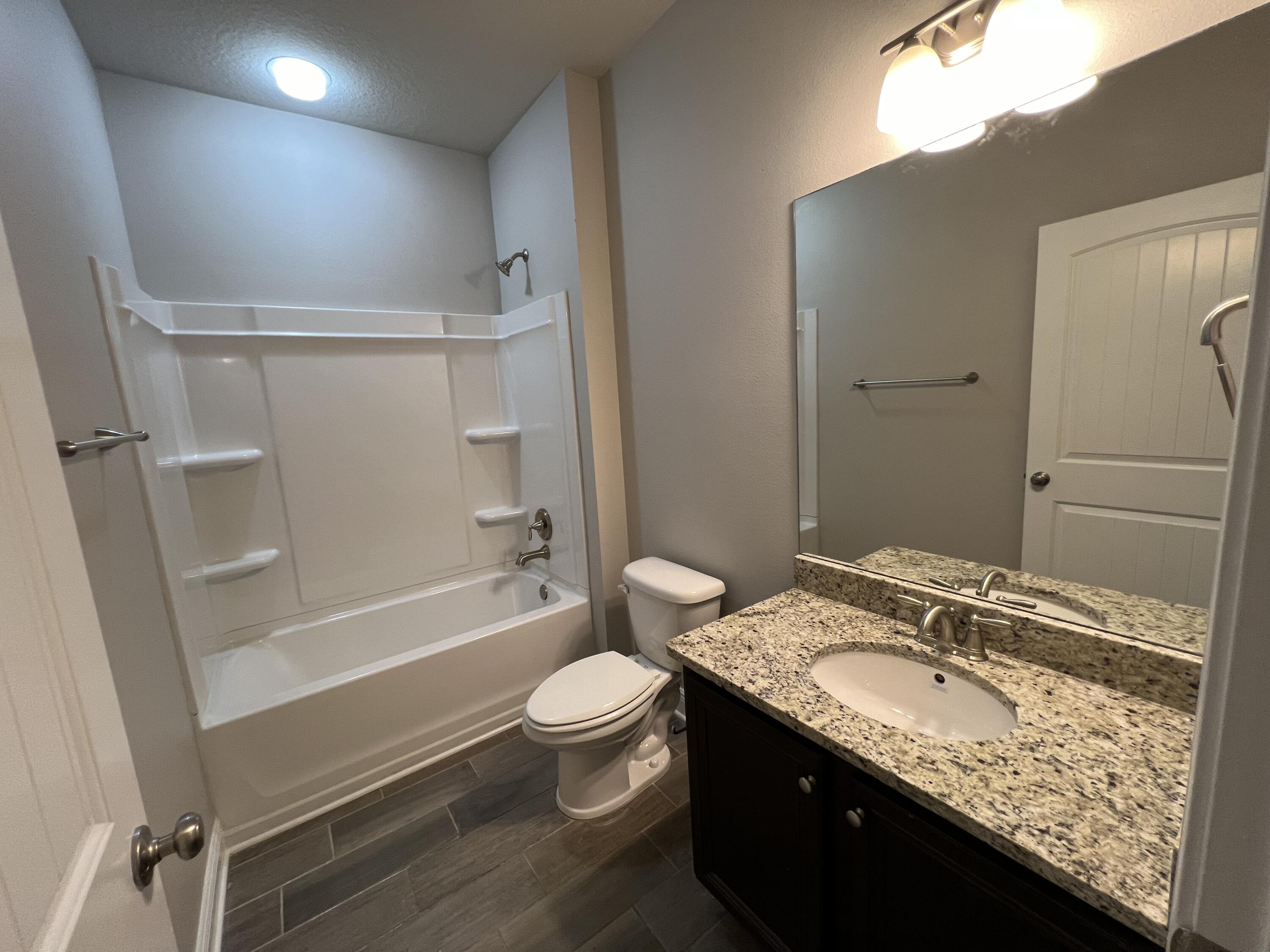 HAMMOCK BAY - Residential Lease