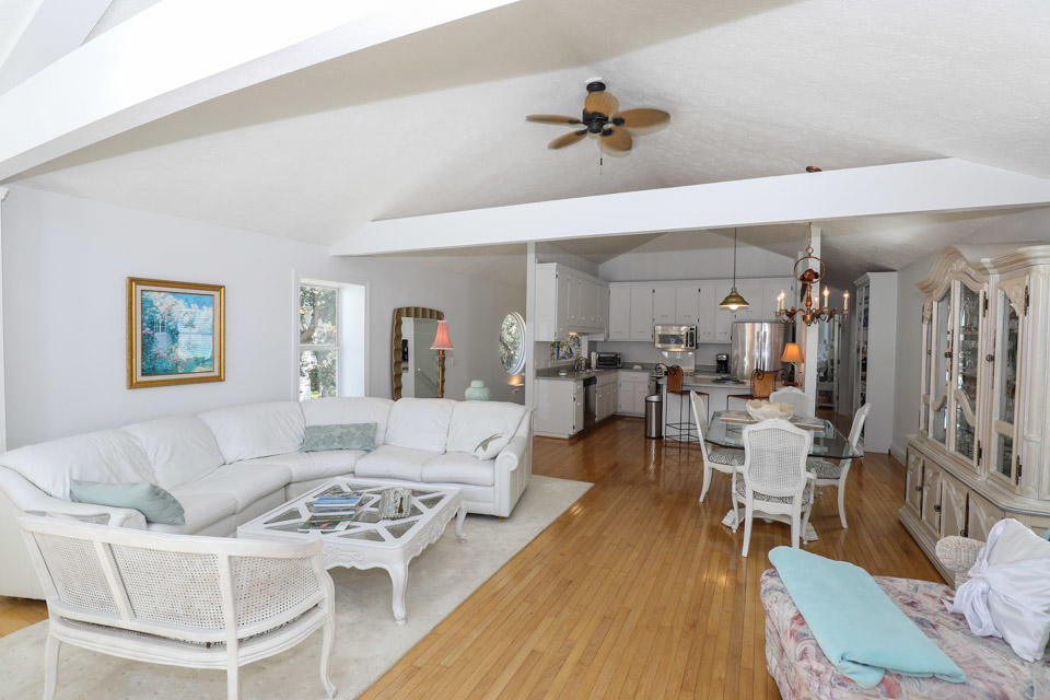 SEABREEZE - Residential