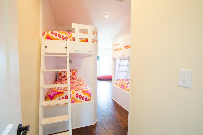 FRANGISTA BEACH 1ST ADDN - Residential