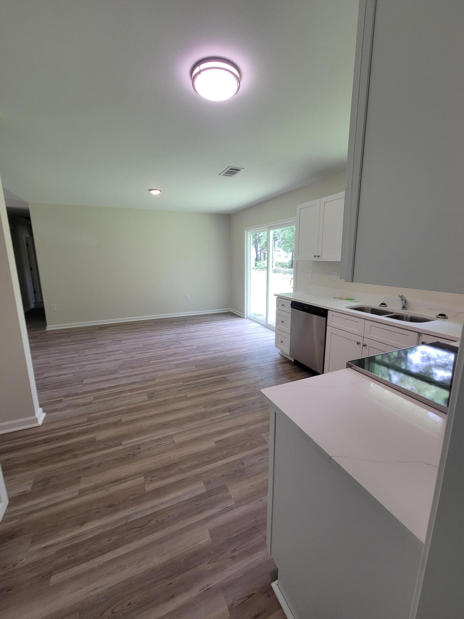 OAKWOOD HILLS UNIT 3 - Residential