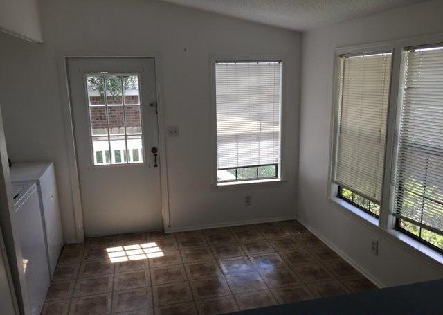 CRESCENT SHORES - Residential