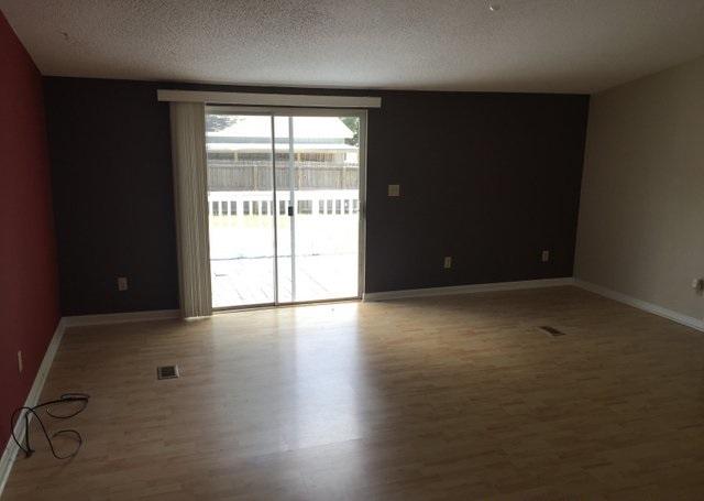 CRESCENT SHORES - Residential