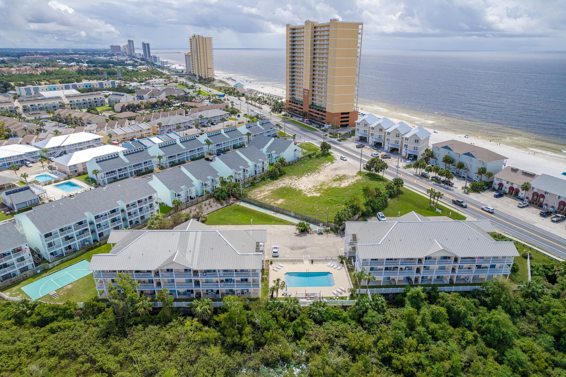 PEACHTREE PLACE 1 CONDO - Residential