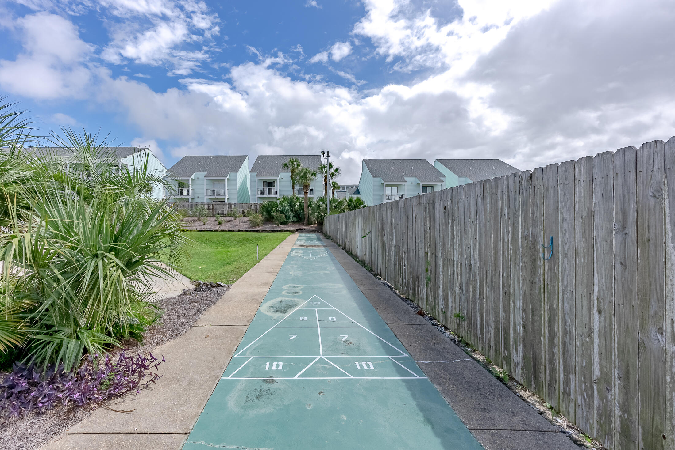 PEACHTREE PLACE 1 CONDO - Residential