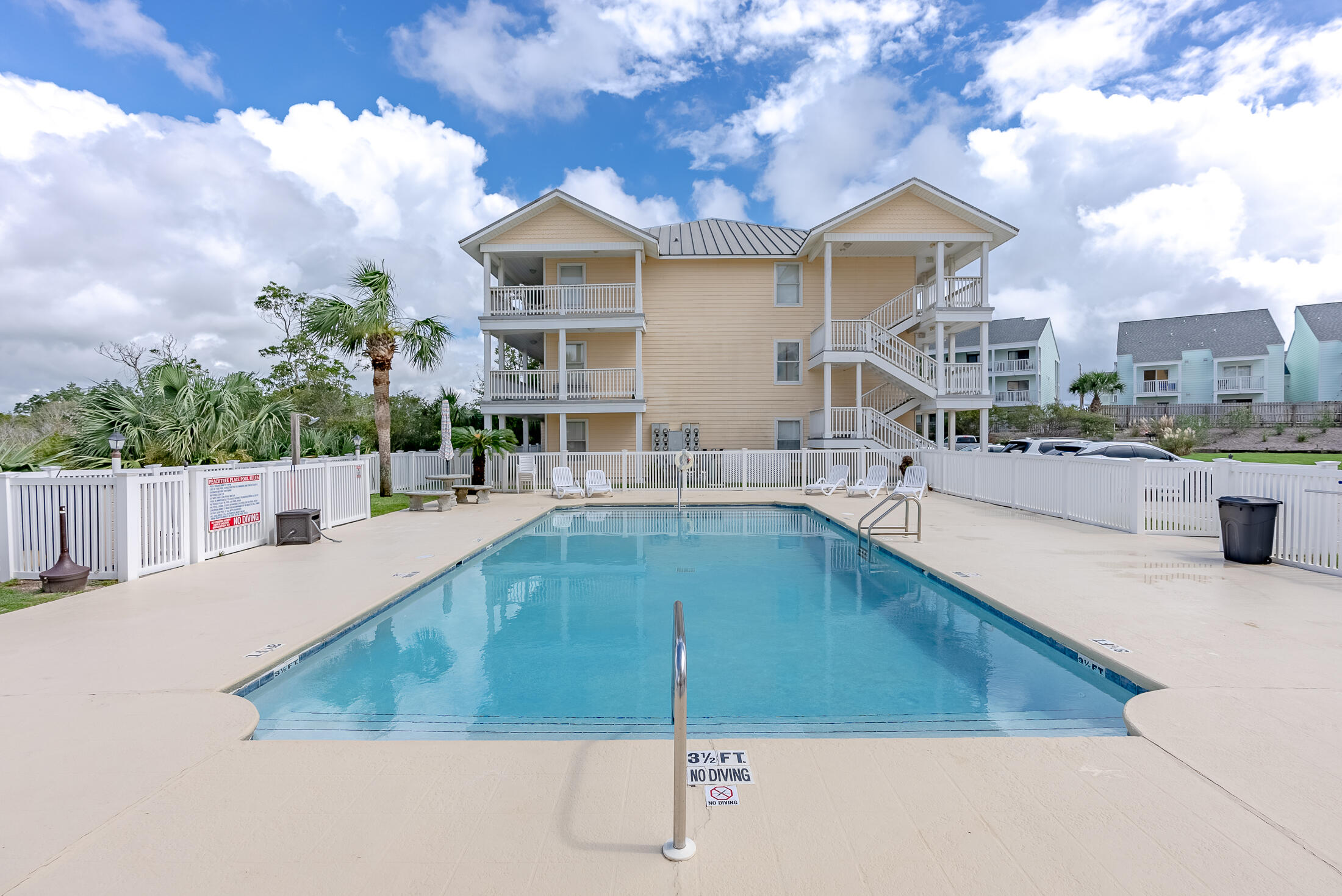 PEACHTREE PLACE 1 CONDO - Residential