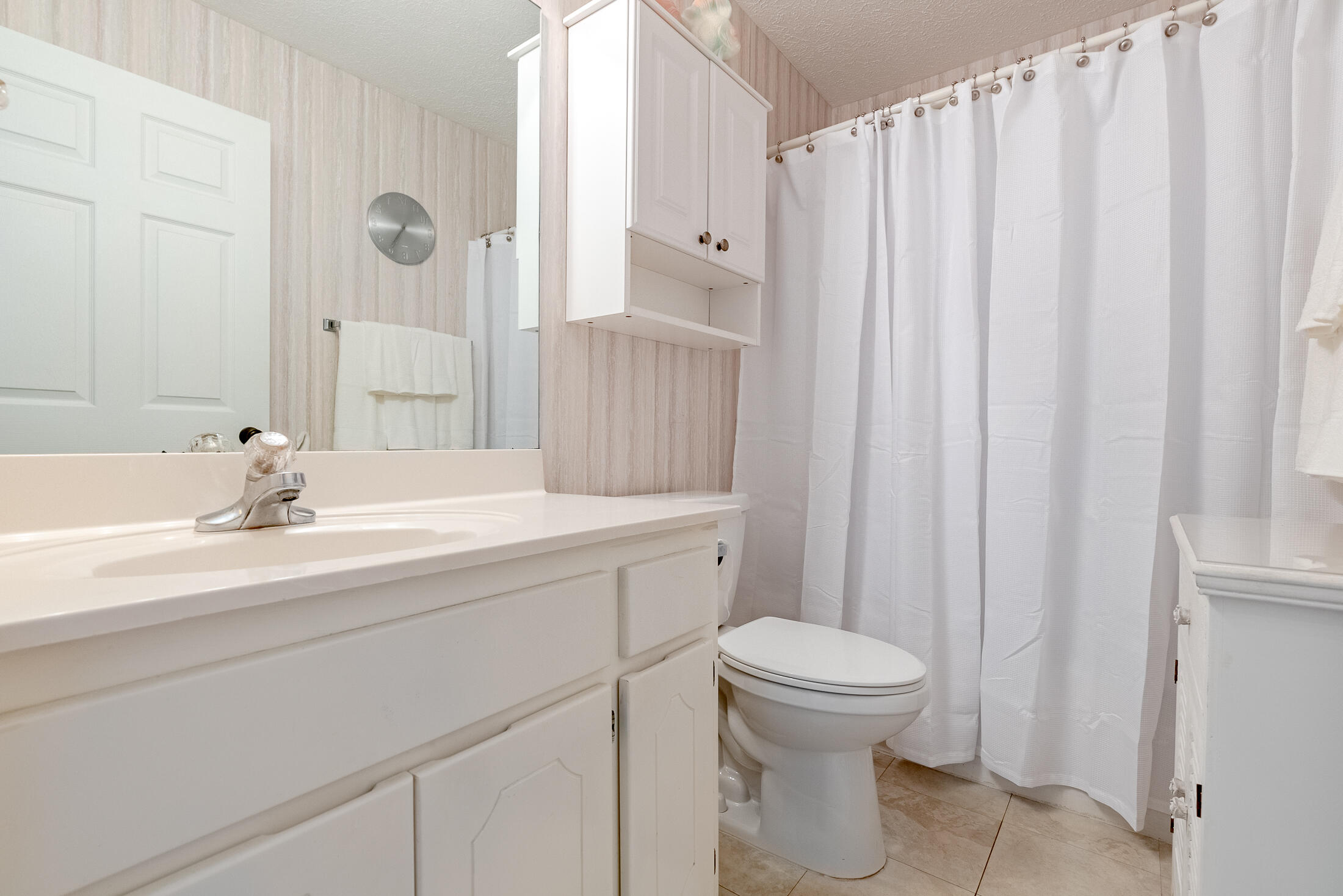 PEACHTREE PLACE 1 CONDO - Residential