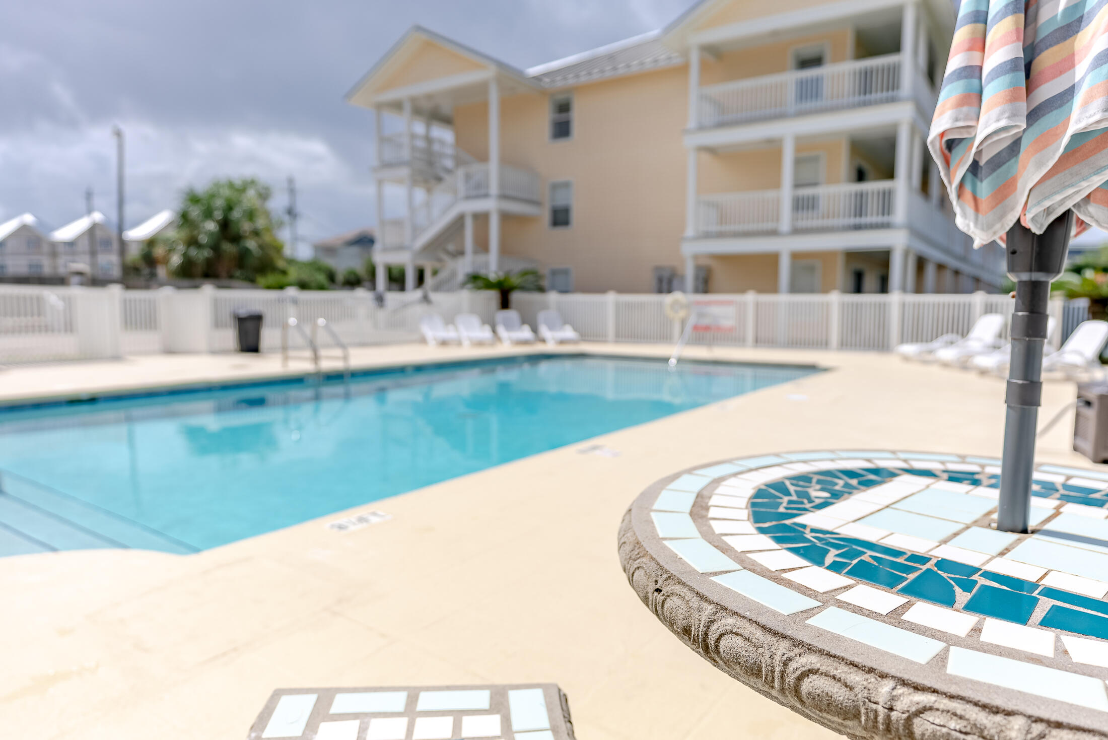 PEACHTREE PLACE 1 CONDO - Residential