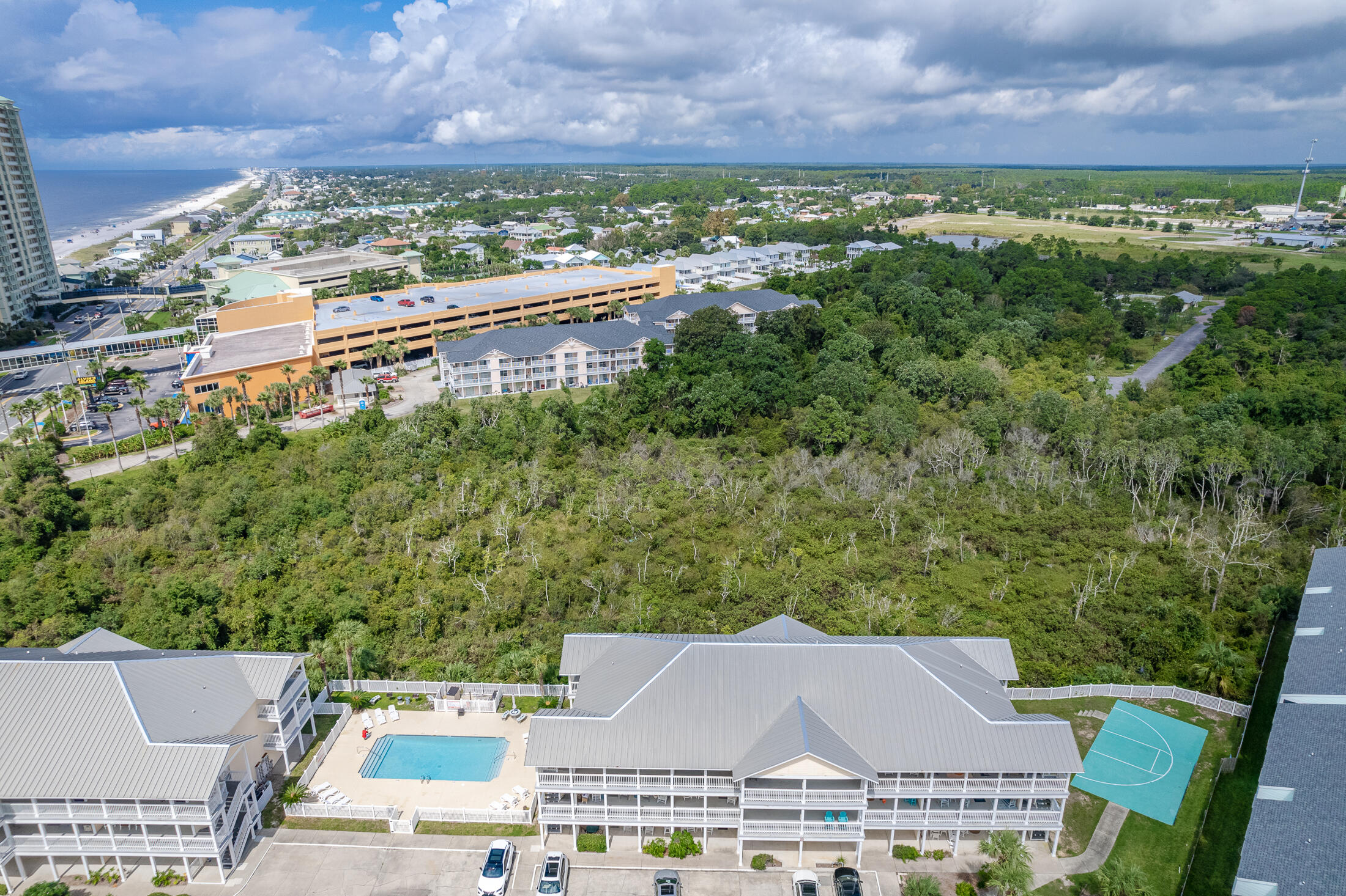 PEACHTREE PLACE 1 CONDO - Residential