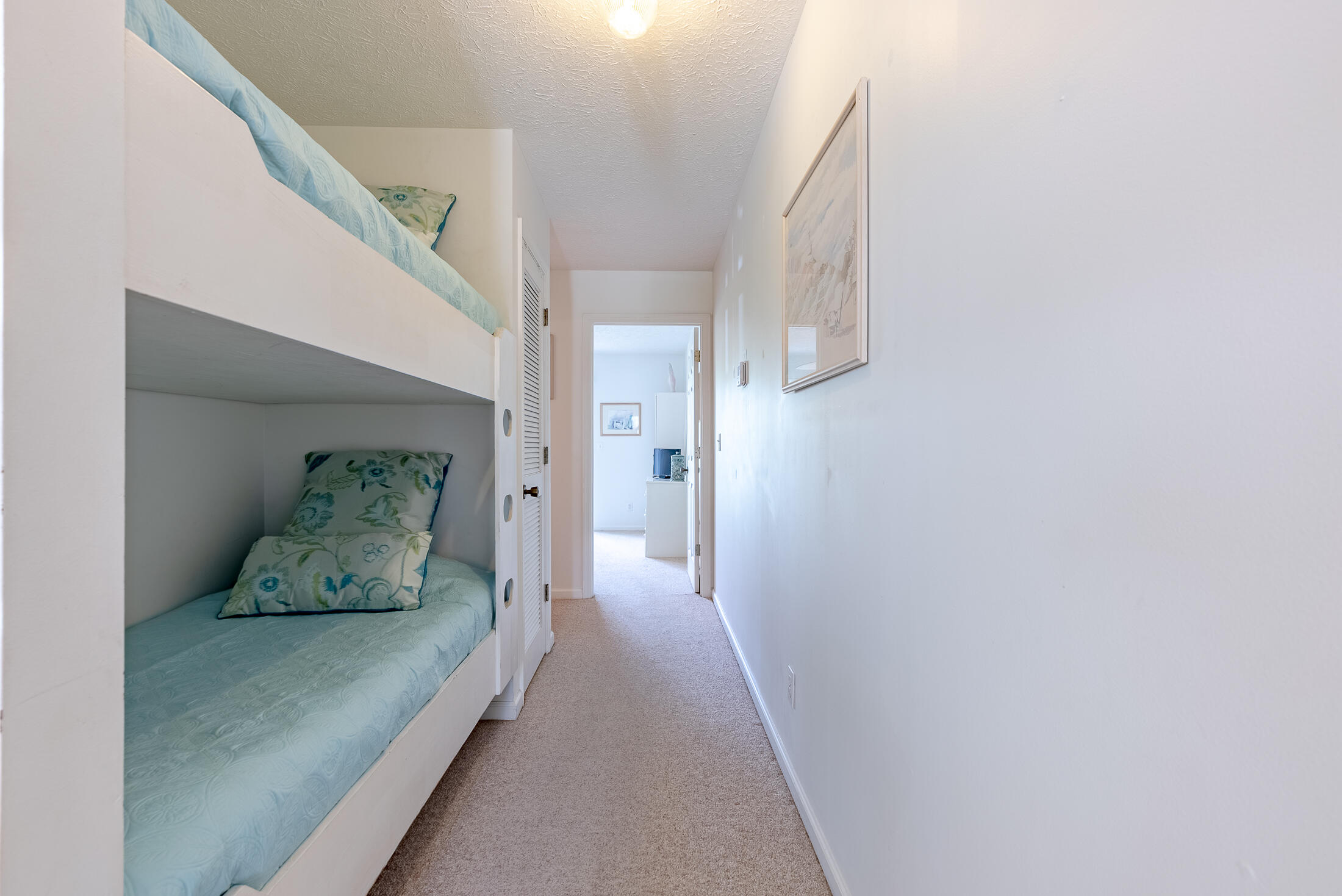 PEACHTREE PLACE 1 CONDO - Residential