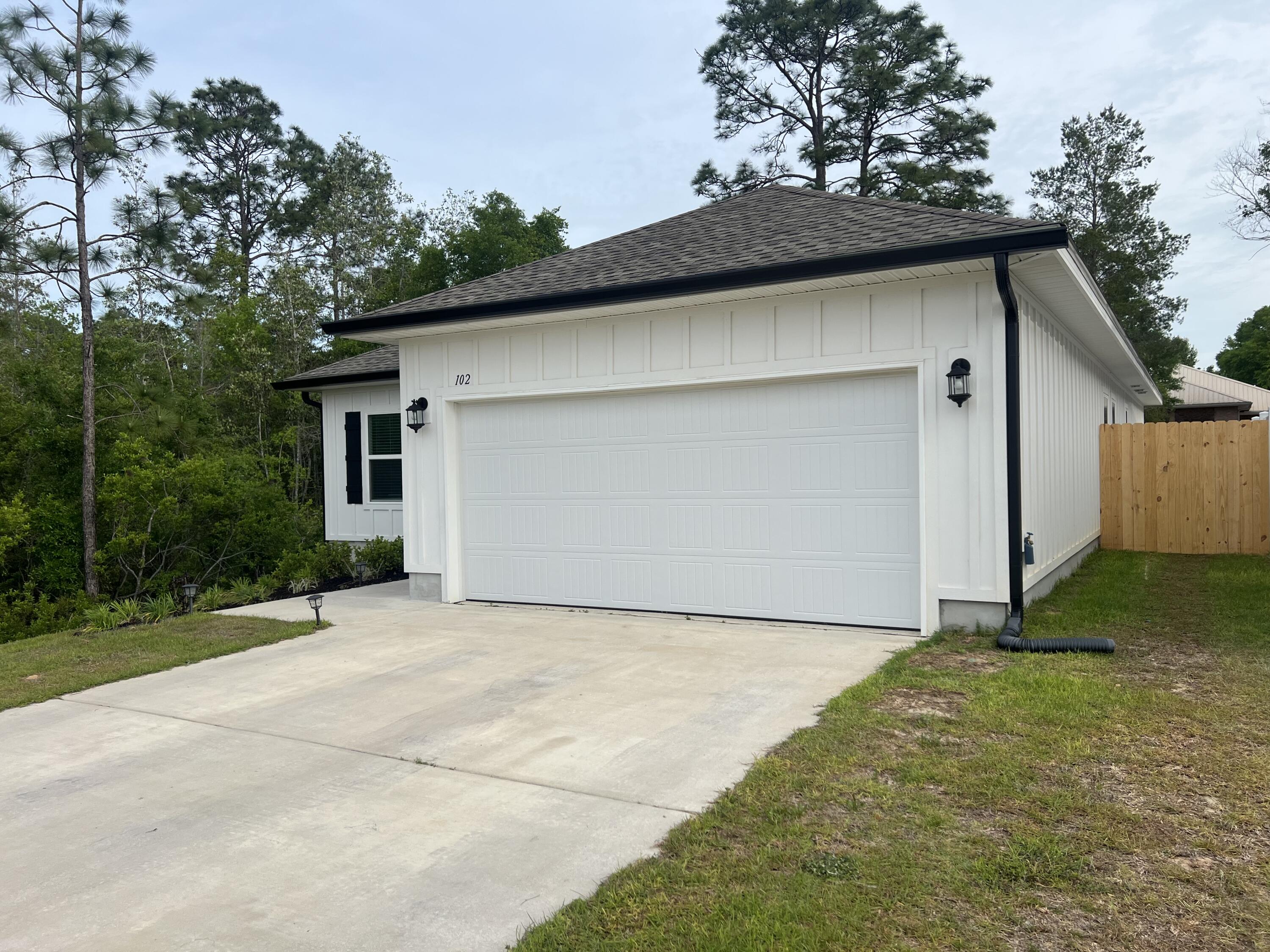 MAGNOLIA CREEK PHASE 1 - Residential