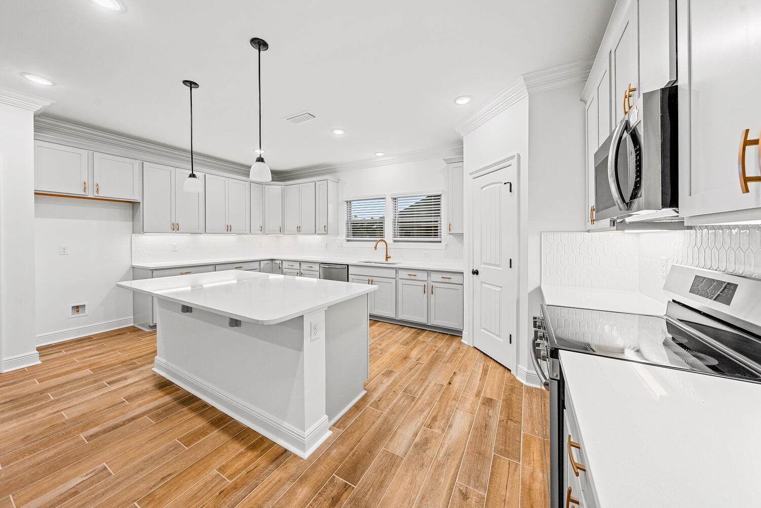 HAMMOCK BAY - STARBURST - Residential