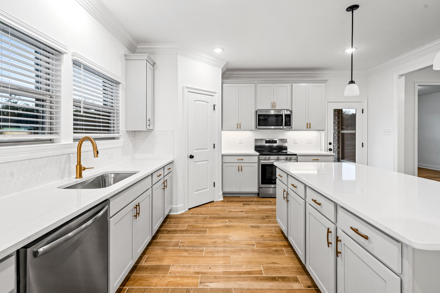 HAMMOCK BAY - STARBURST - Residential