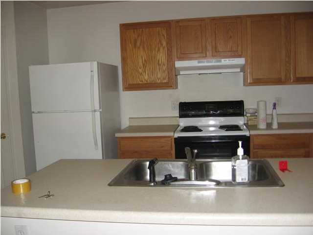 CLASSIC MANOR - Residential Lease