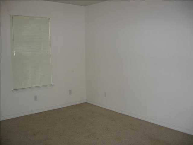 CLASSIC MANOR - Residential Lease