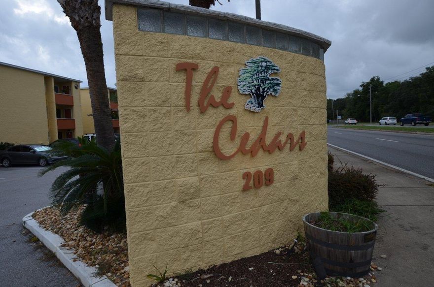 Located minutes from Hurlburt Field, Eglin AFB, beaches and shopping, the REO Auction condo is one to see. A 2 bedroom 1 bath unit that is just under 1000sf, these units offer convenience, location, and affordability for both owner occupants and investors alike. A must see to appreciate this move in ready unit. Call today!