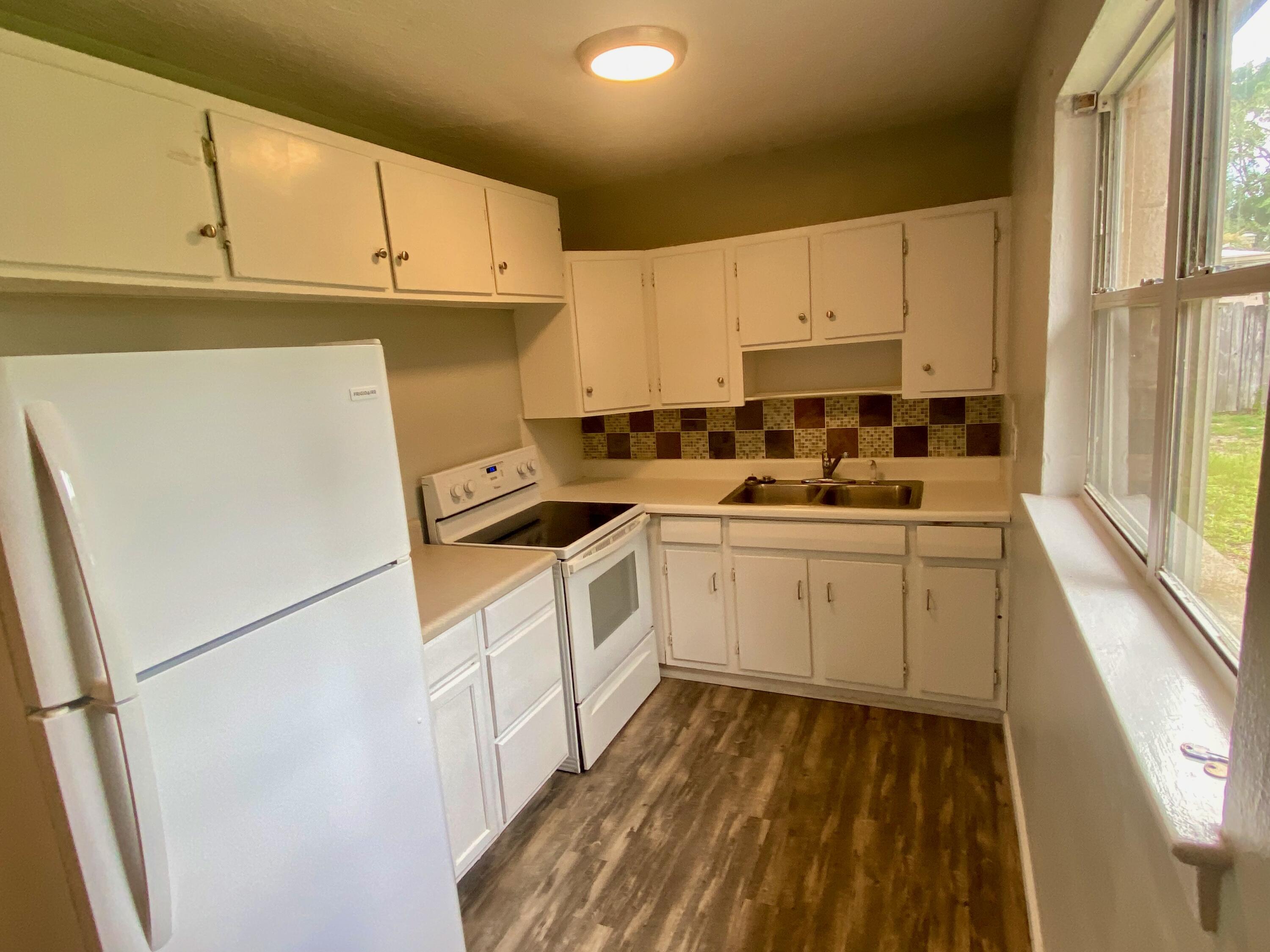 OLDE FORT WALTON (242201.00) - Residential