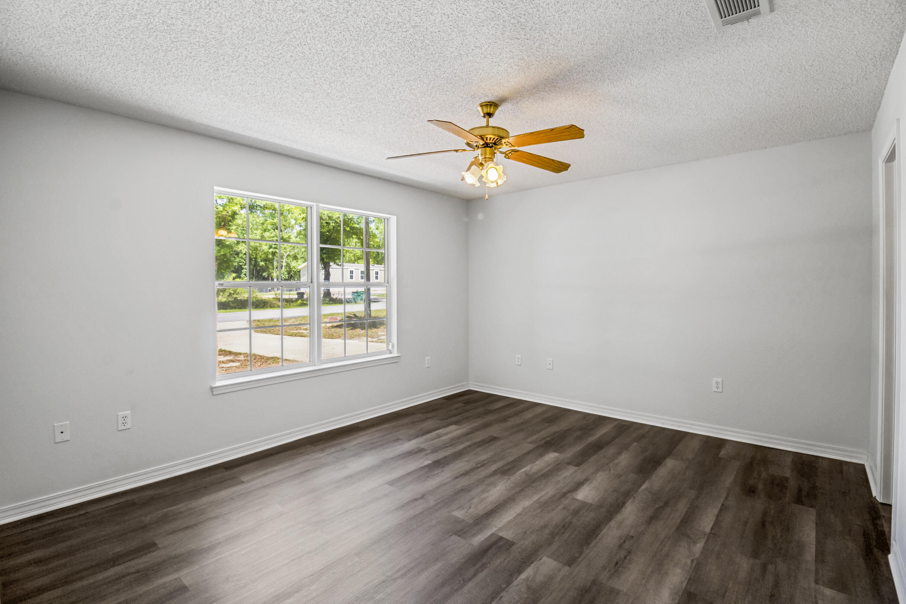 OAKDALE MIN/FARMS - Residential