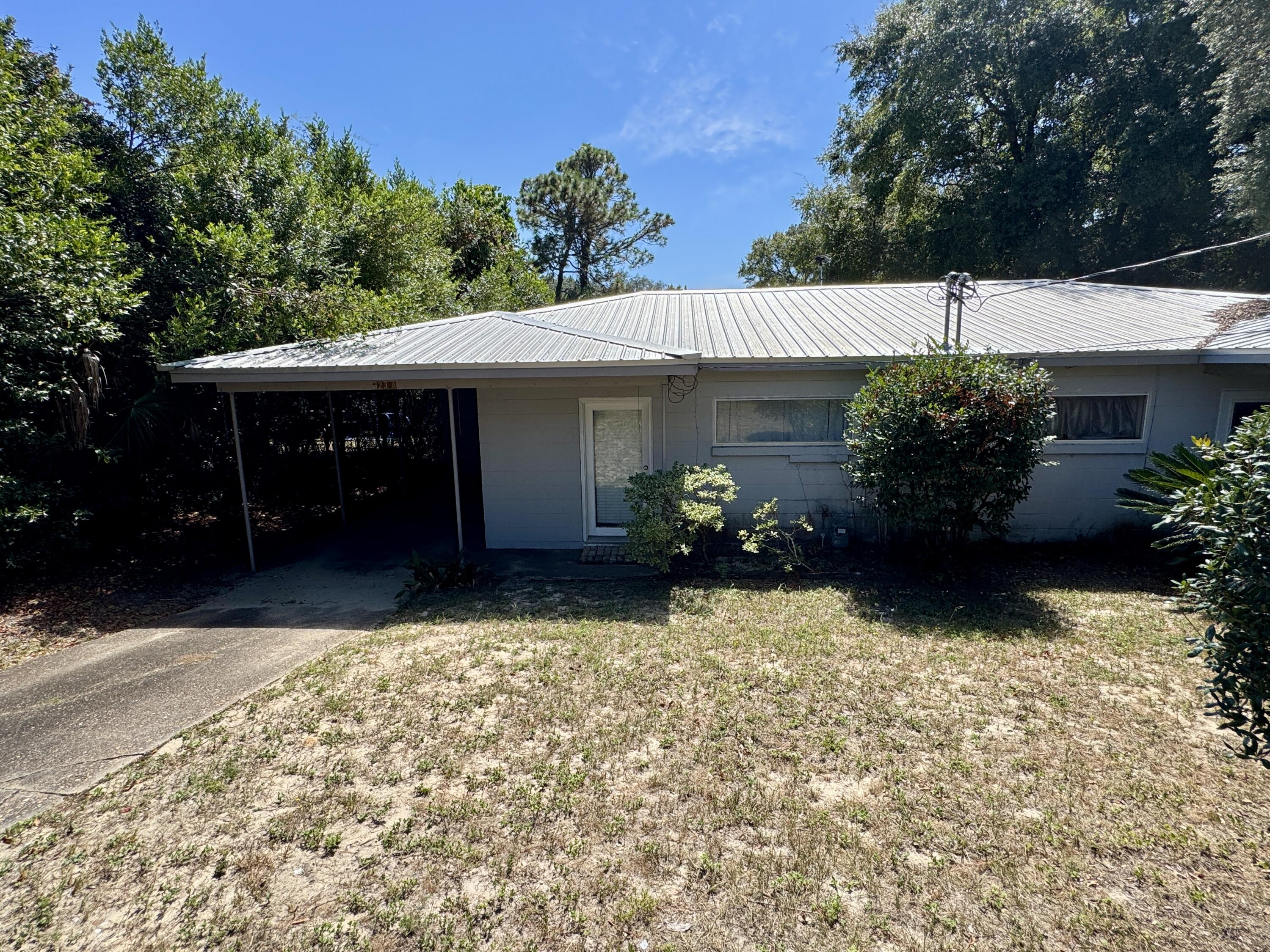 Available September 25... Great location about a mile from the gates of Eglin. Great 2 Bedroom / 1 Bath Duplex with no carpet, Stainless steel appliances and has a washer/dryer hookup. Note: The dryer hookup is outside under carport and there is no dishwasher. No Smoking or vaping and pets allowed on case by case basis. All tenants over 18 must pass a background check. www.850rents.com. Lawncare is included