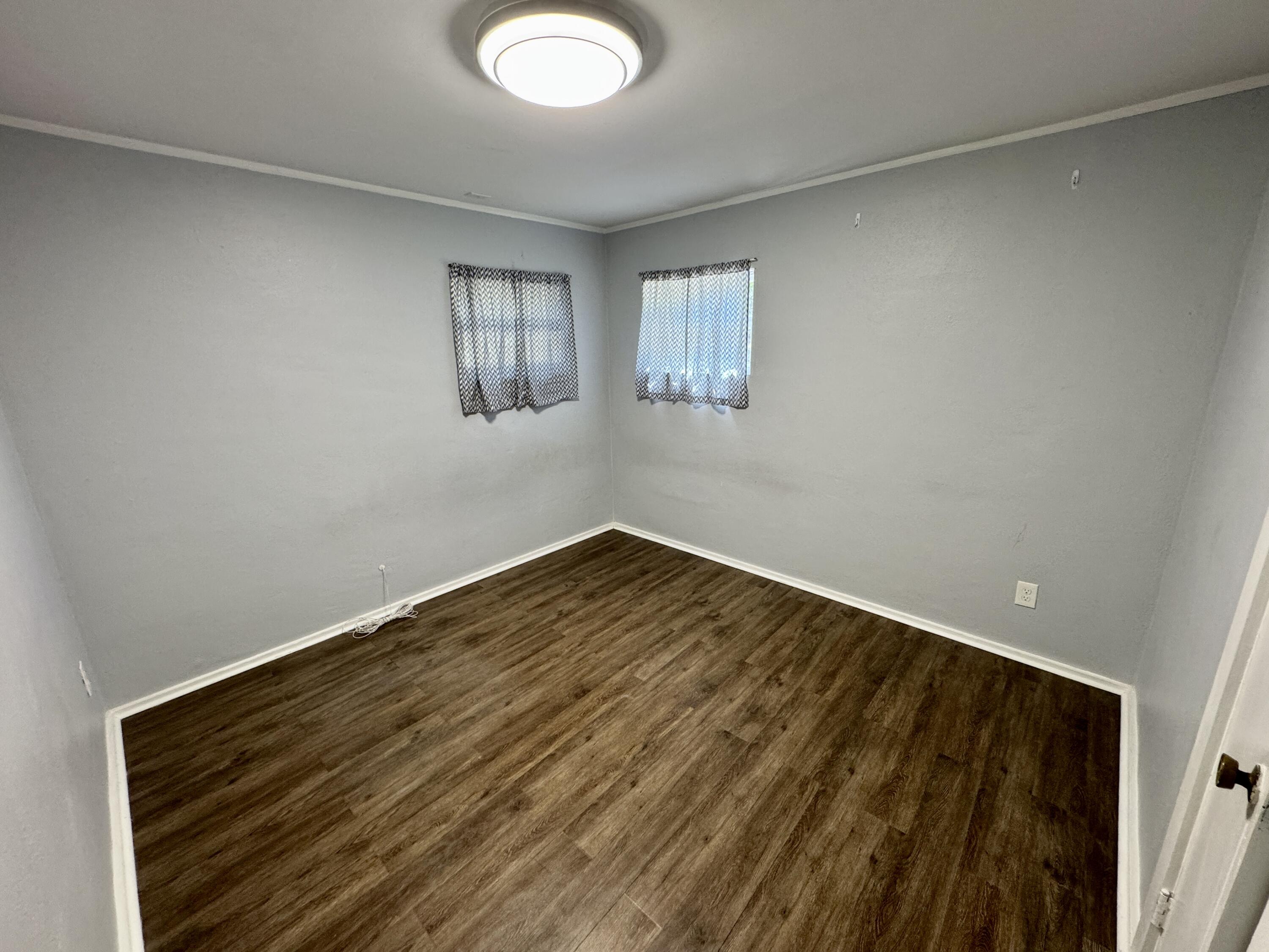 1302-Valp No of Tom's Bayou - Residential Lease