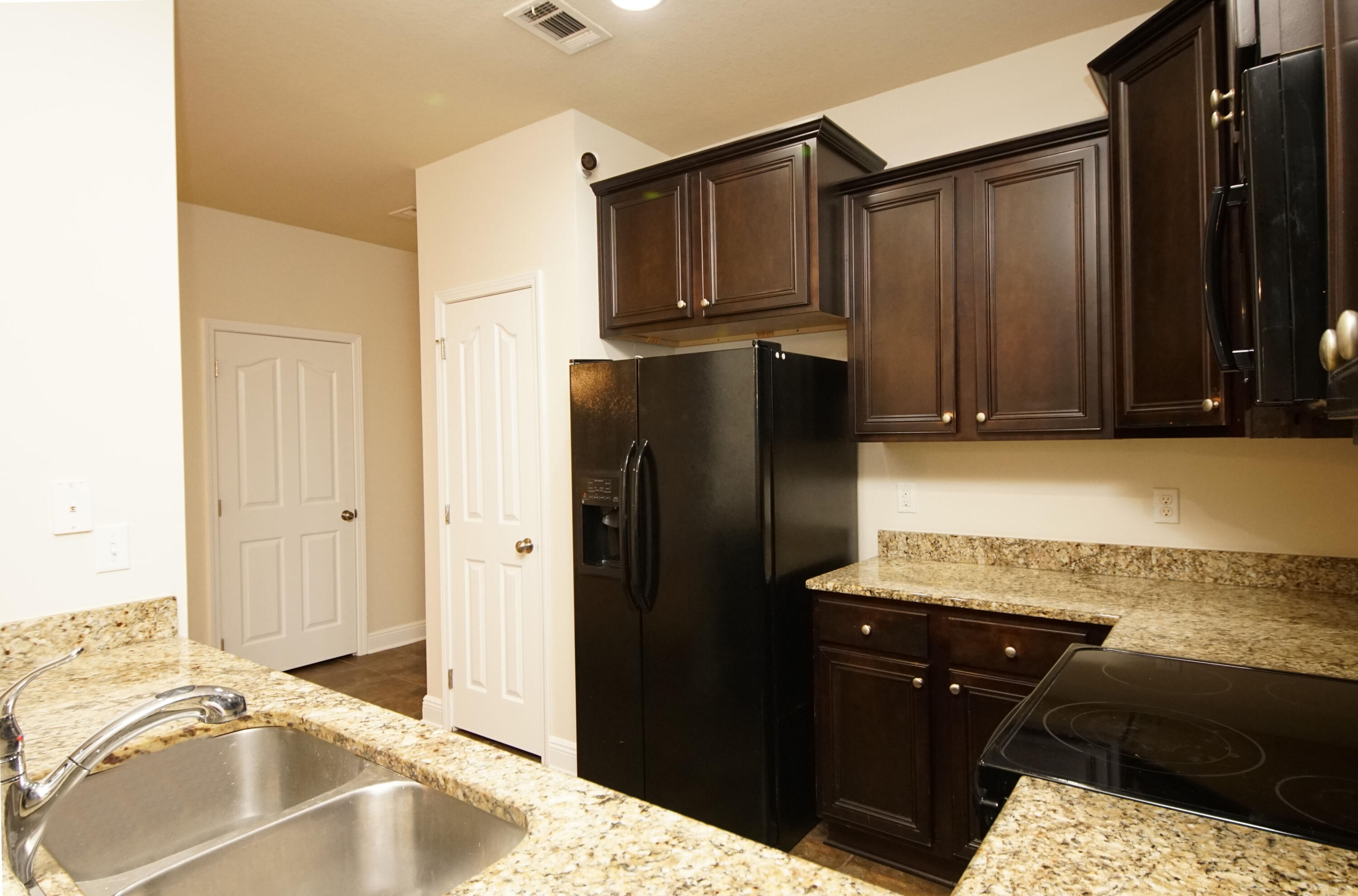 RESERVE POINTE - Residential