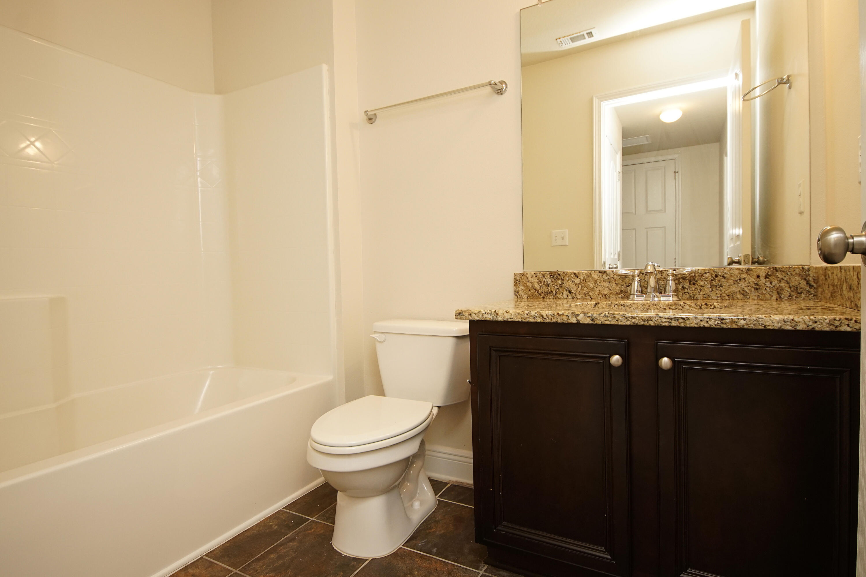 RESERVE POINTE - Residential