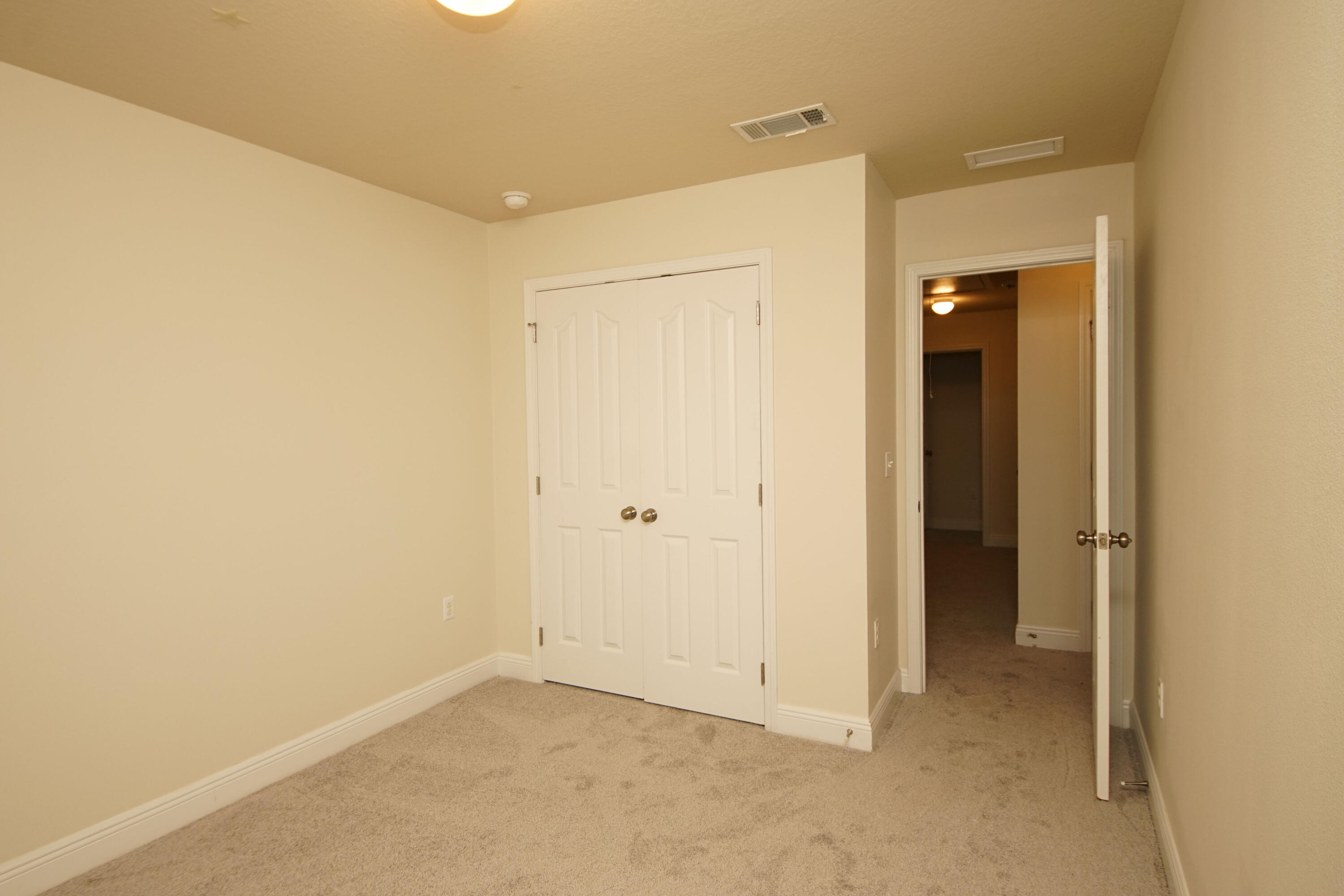 RESERVE POINTE - Residential