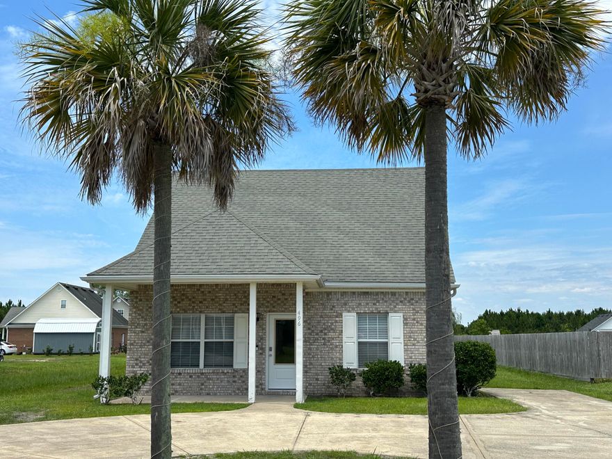 Available NOW - Super cute 3/2 single family home. Downstairs you'll find a spacious living room with wood flooring, 2 bedrooms, guest bath, kitchen with granite countertops and lots of cabinets and dining room. Upstairs is a large master bedroom with walk-in closet and nice size bathroom shower. Large back yard. $2000/mo - $2000/deposit