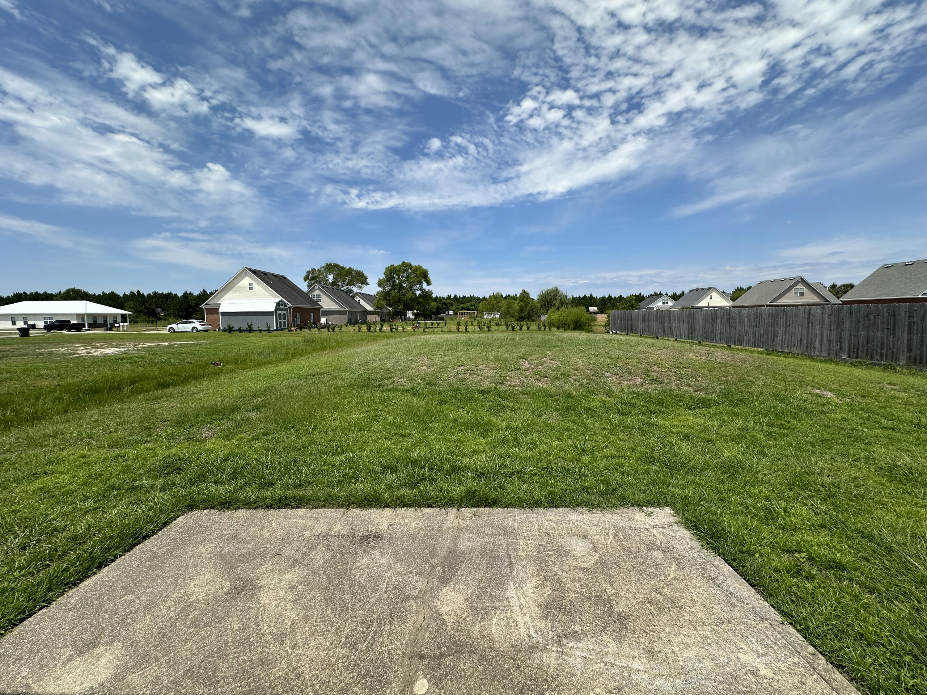 BRANDON OAKS 2ND ADDITION - Residential Lease