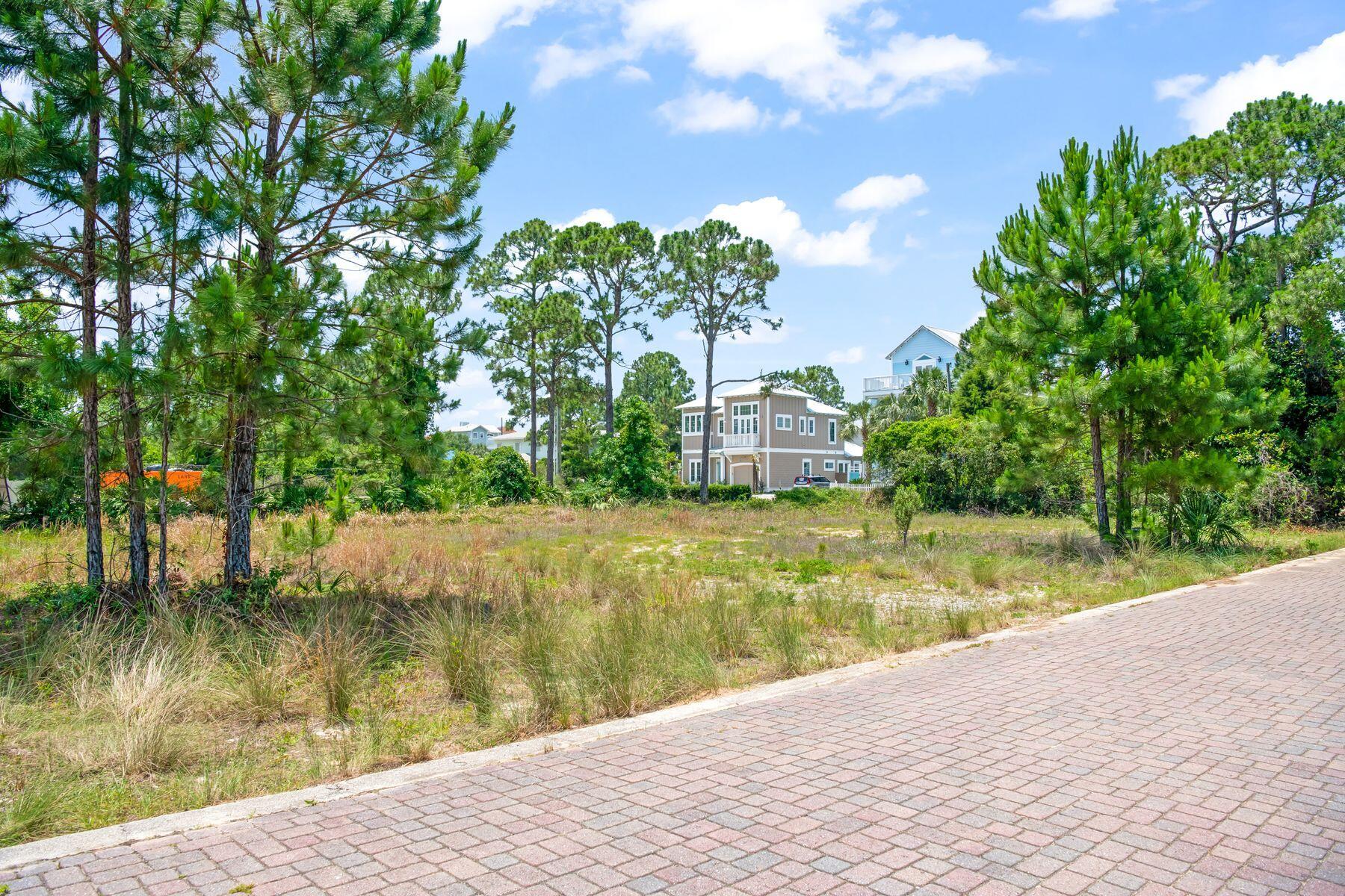 Henderson Place S/D - Land