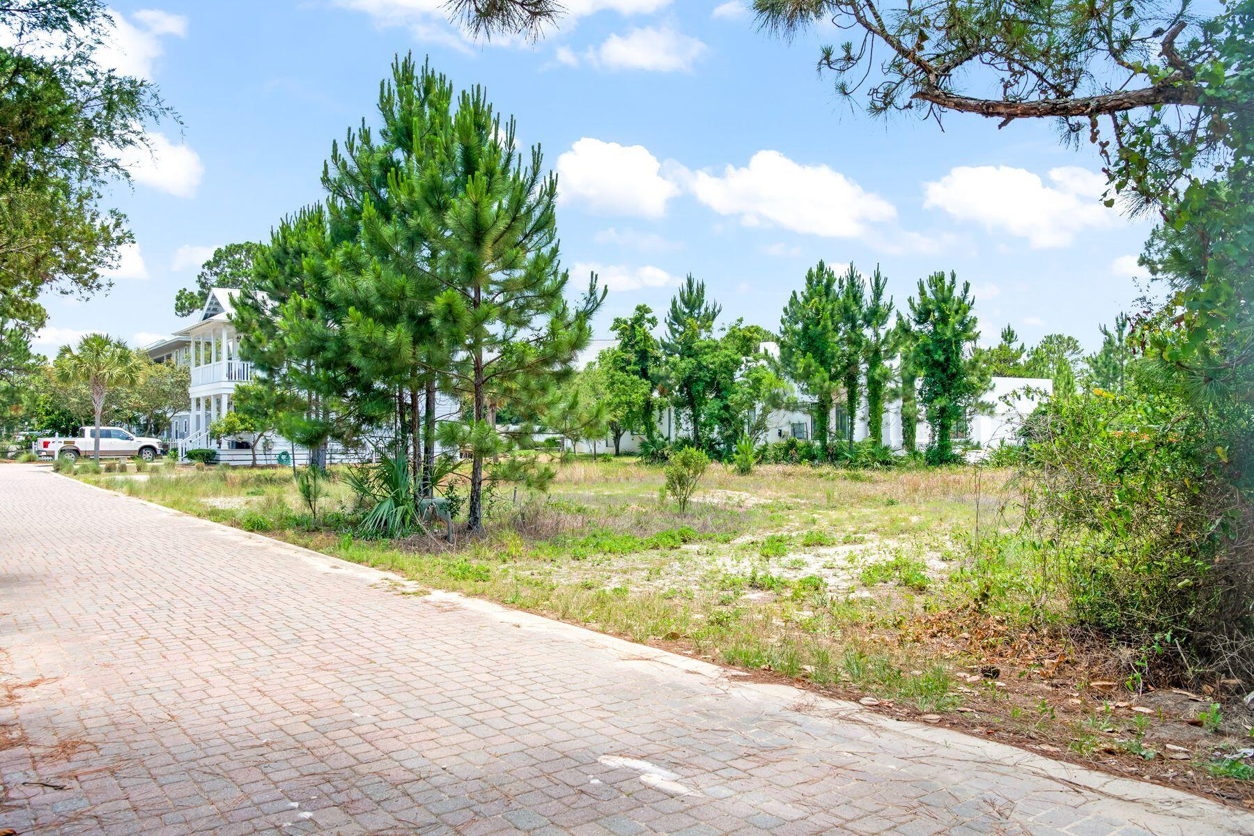 Henderson Place S/D - Land