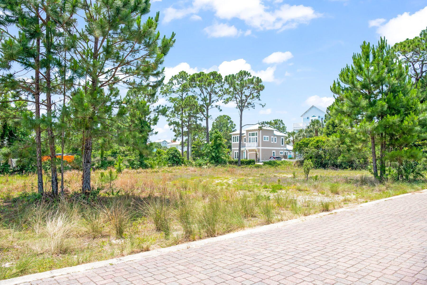 Henderson Place S/D - Land