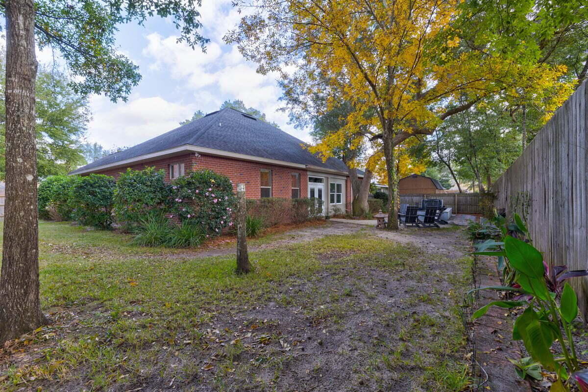 MAGNOLIA WOODS - Residential