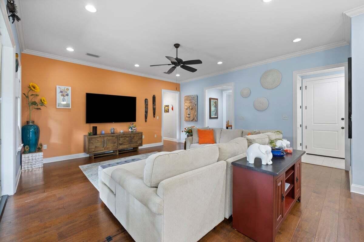 MAGNOLIA WOODS - Residential
