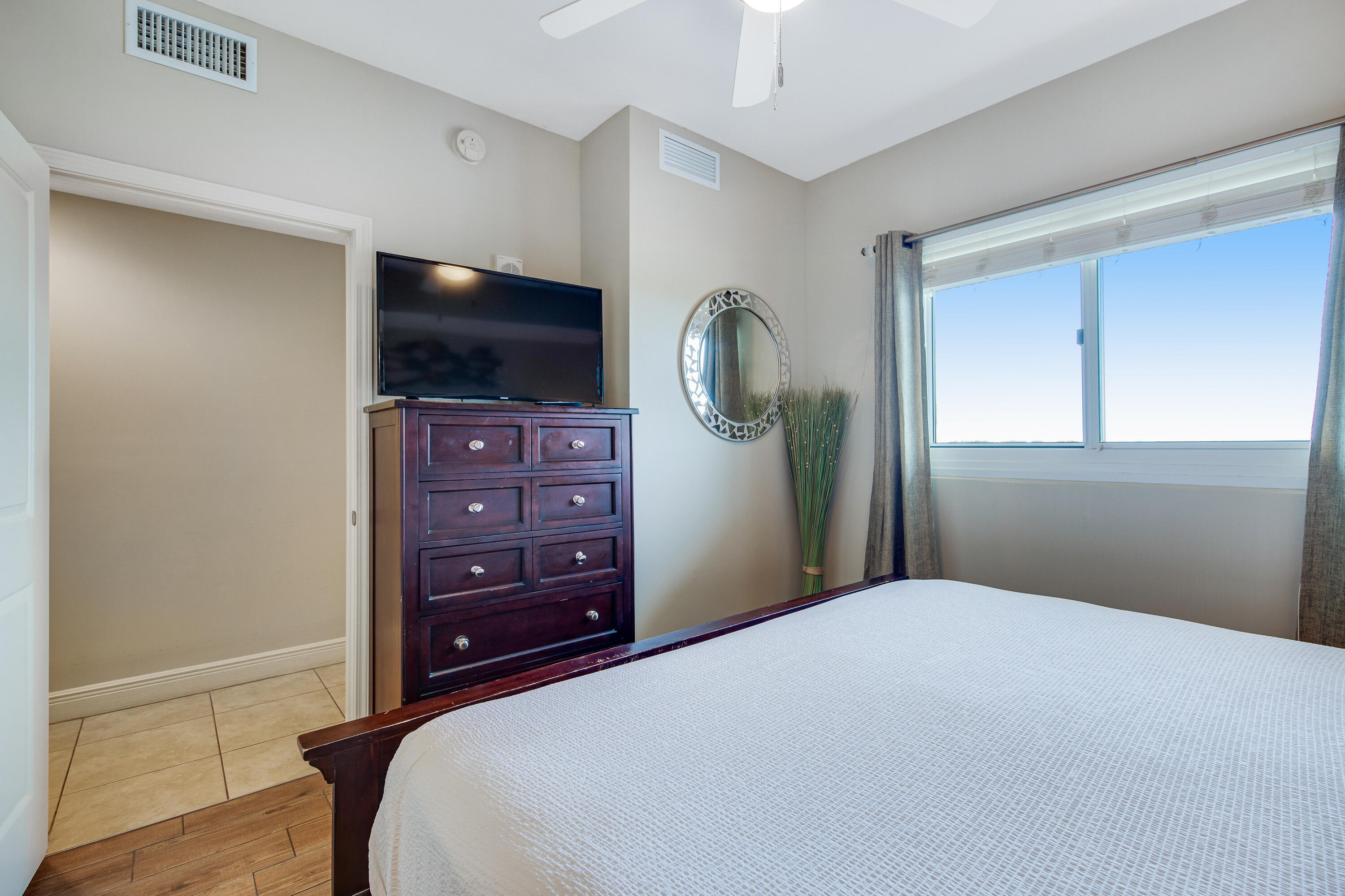 Sterling Breeze - Residential