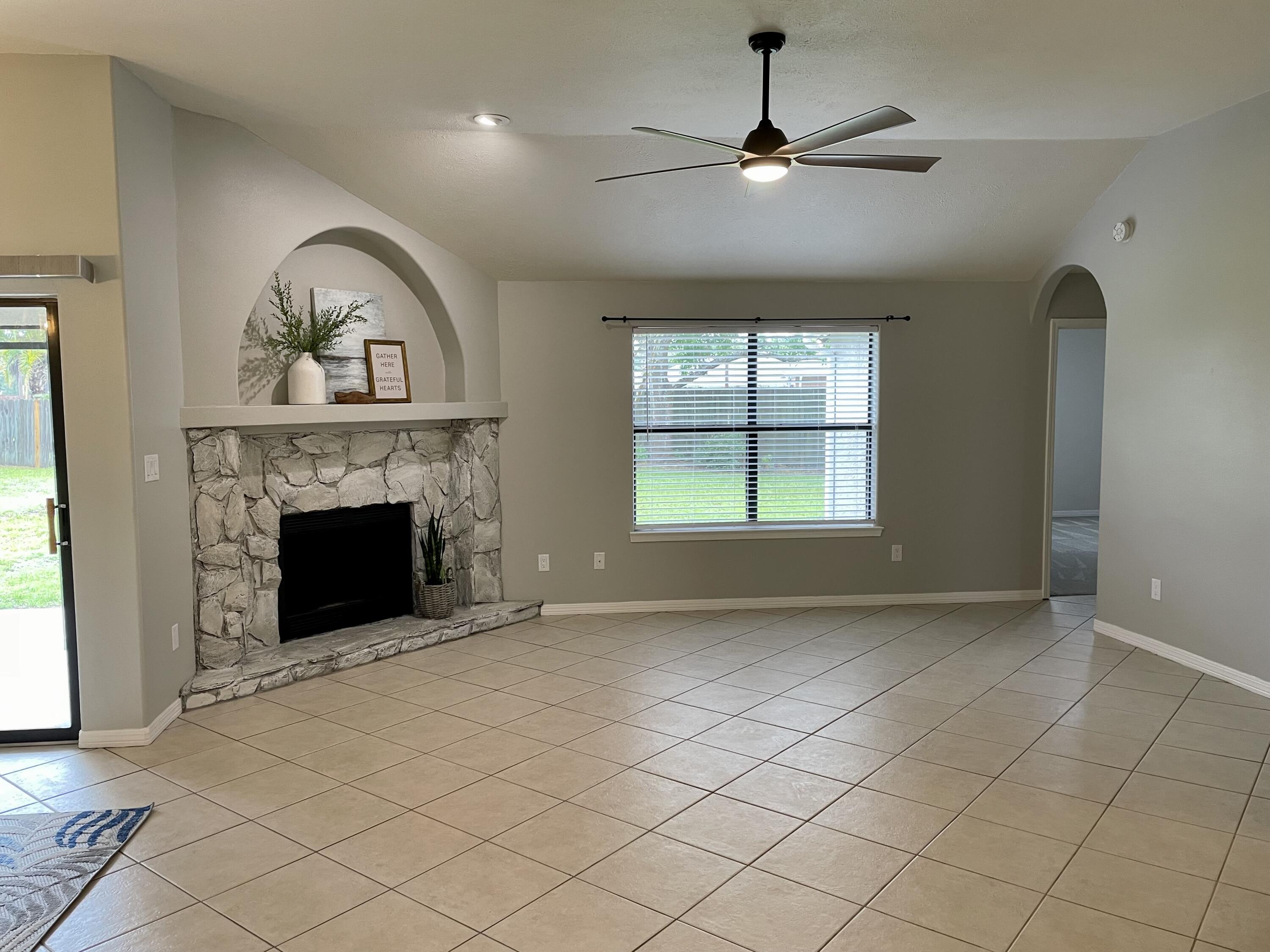 ORION LAKE - Residential