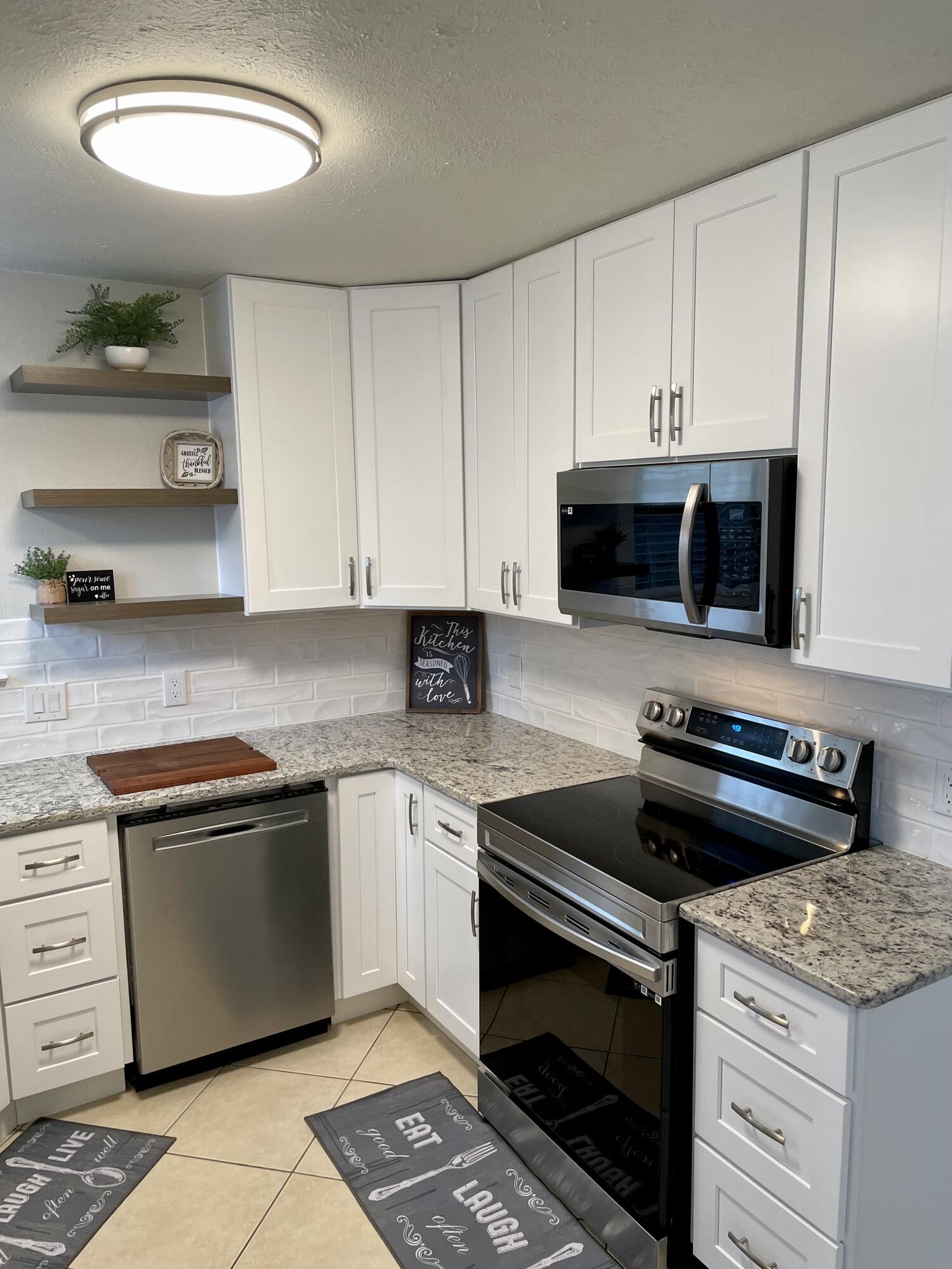 ORION LAKE - Residential