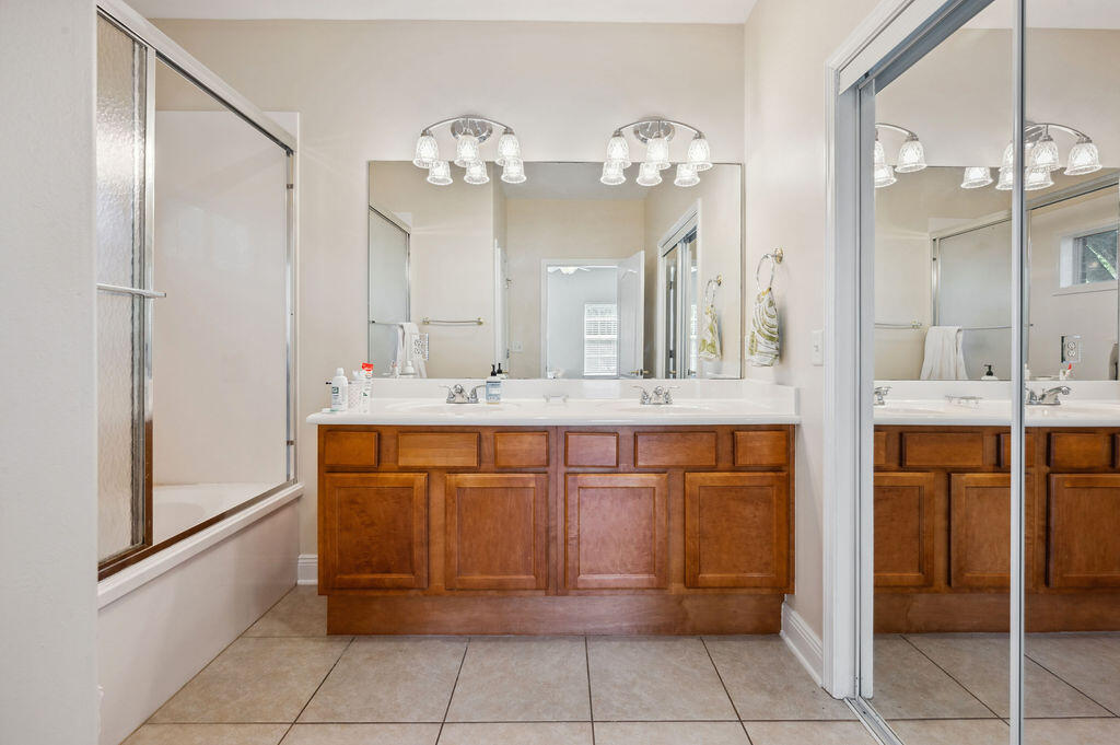 GRAND OAK PLACE - Residential