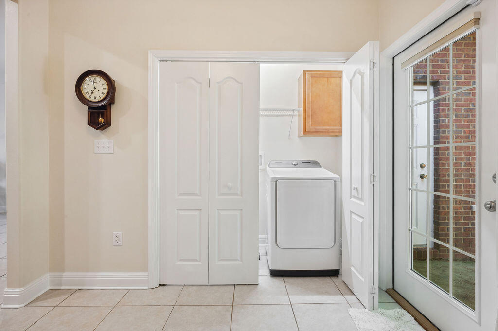 GRAND OAK PLACE - Residential