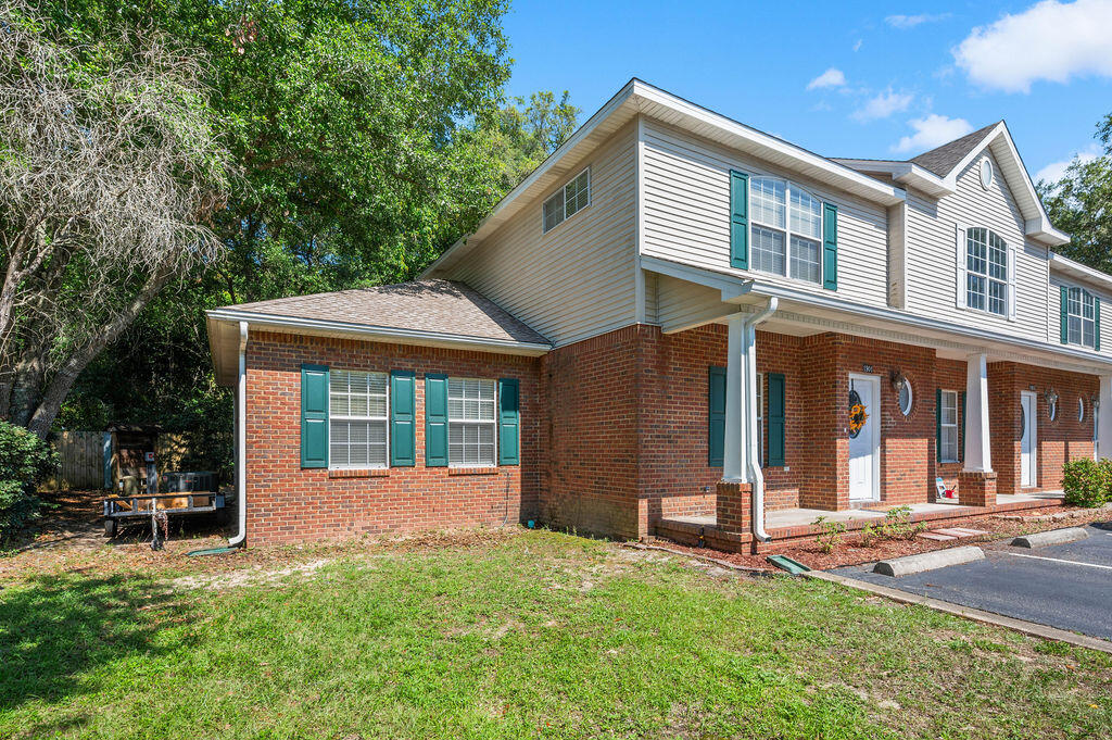 GRAND OAK PLACE - Residential