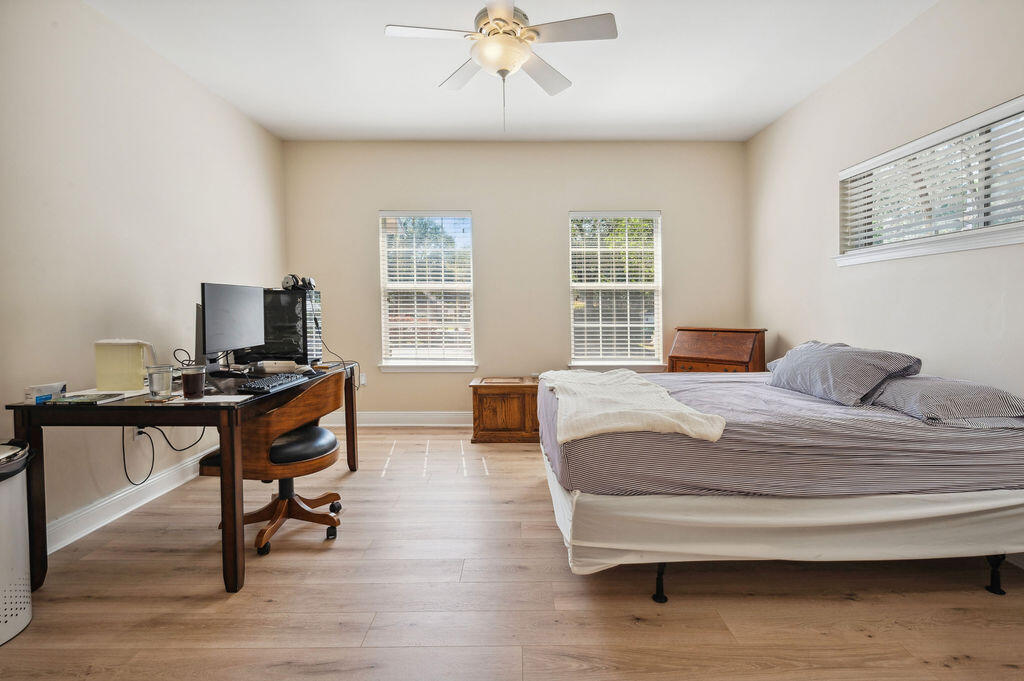 GRAND OAK PLACE - Residential