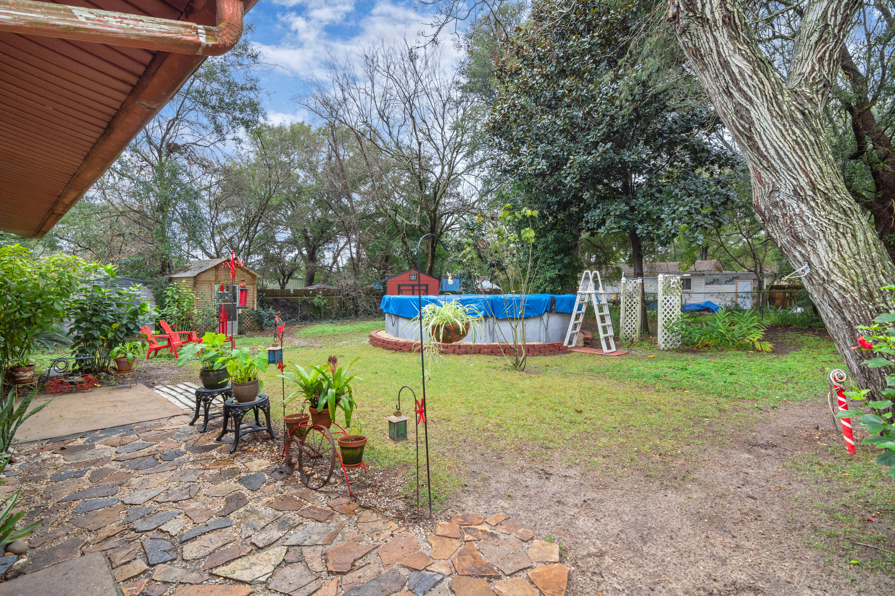 RACETRACK ROAD 1ST - Residential